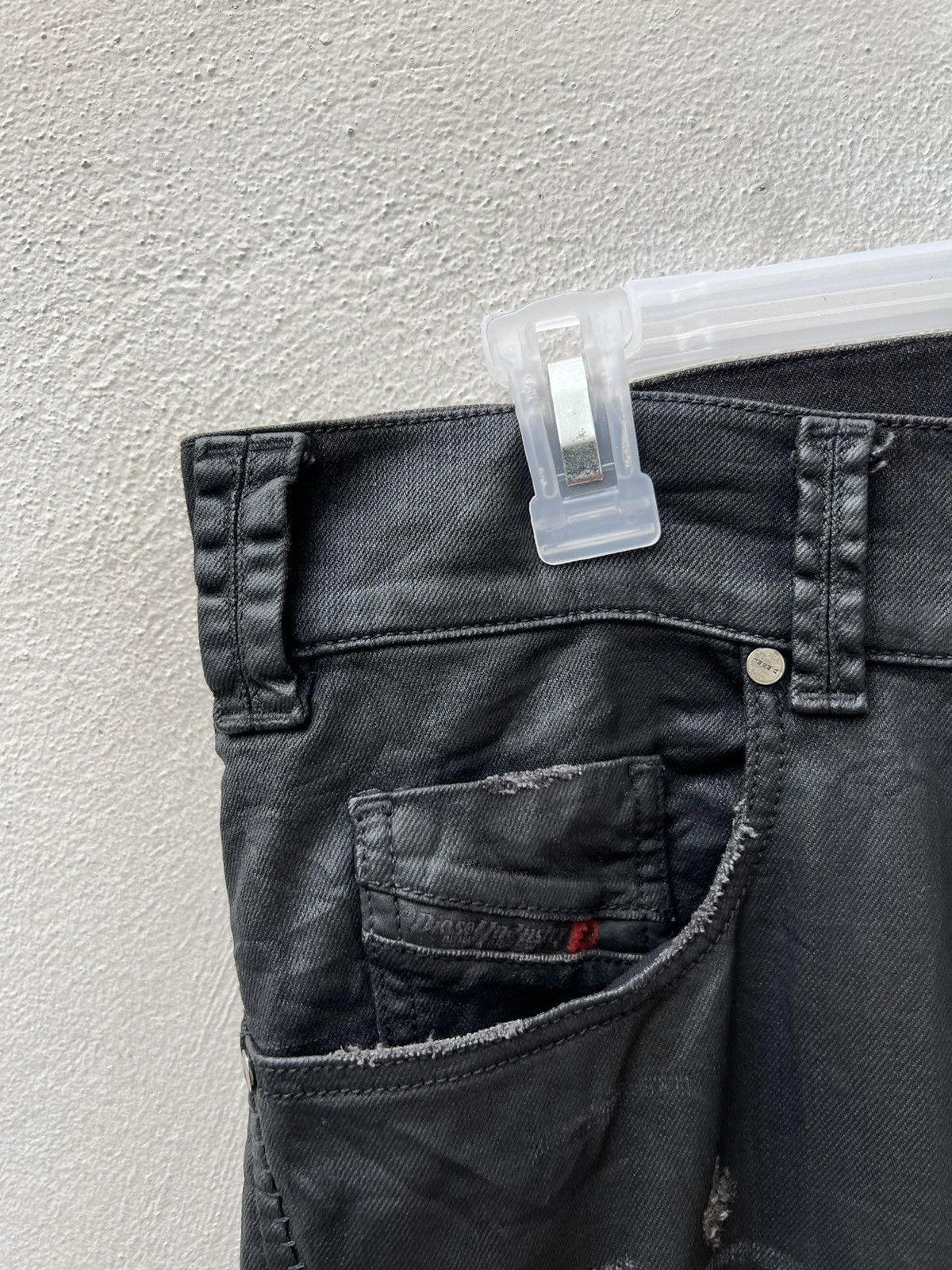 Diesel Vintage Diesel Italy Coated Wax Stretch Denim Cropped Jeans Size US 33 - 8 Thumbnail