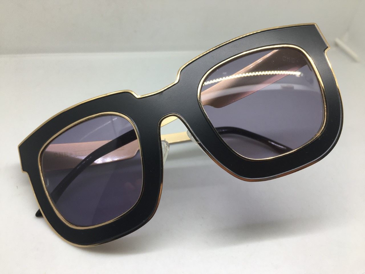 Vintage MOD OP ART CHE LIMITED EDITION RUNWAY SHOW SUNGLASSES Size ONE SIZE - 9 Thumbnail
