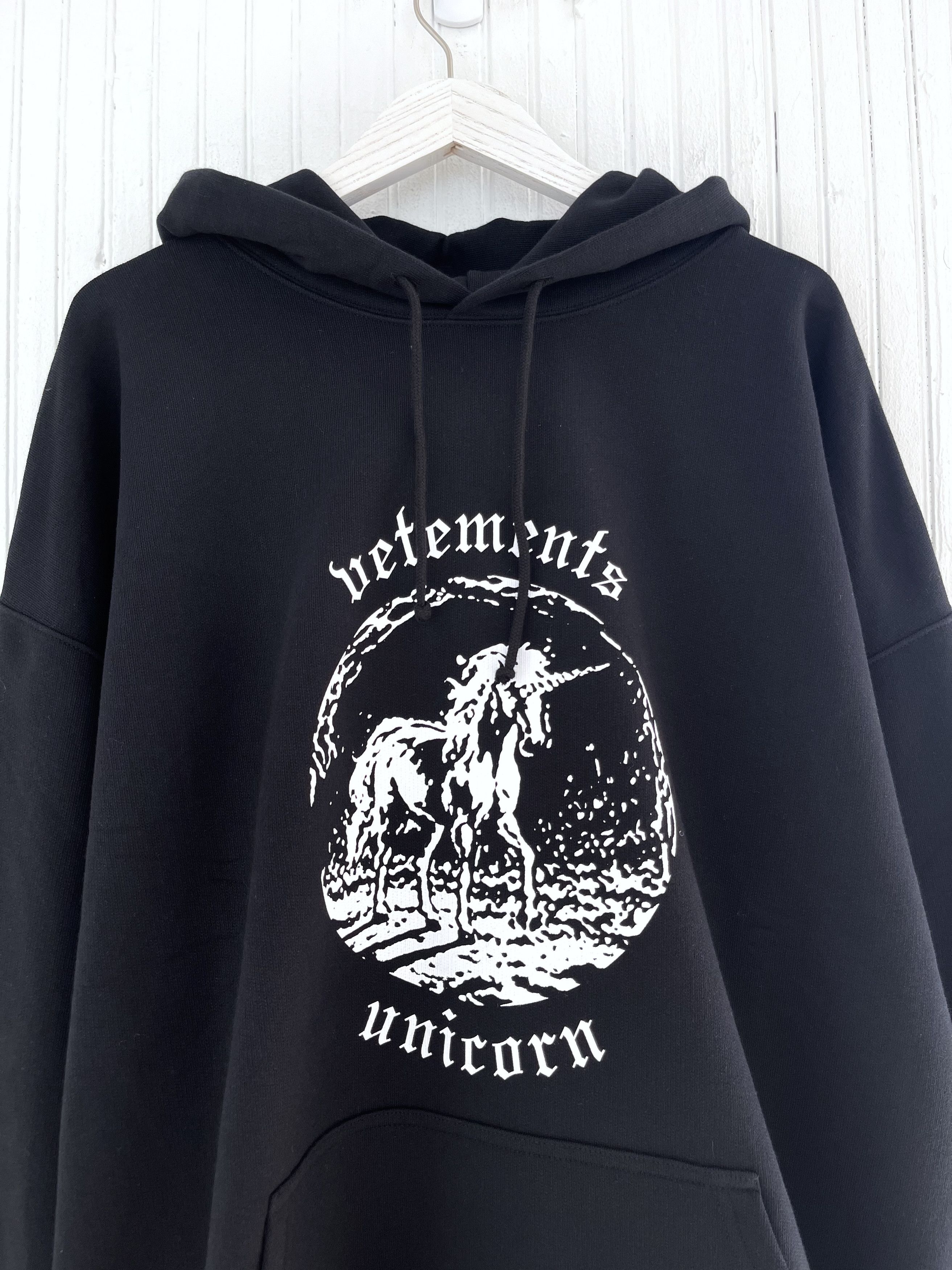 Vetements SS22 Unicorn Logo Hoodie NWT (L) Size US L / EU 52-54 / 3 - 3 Thumbnail