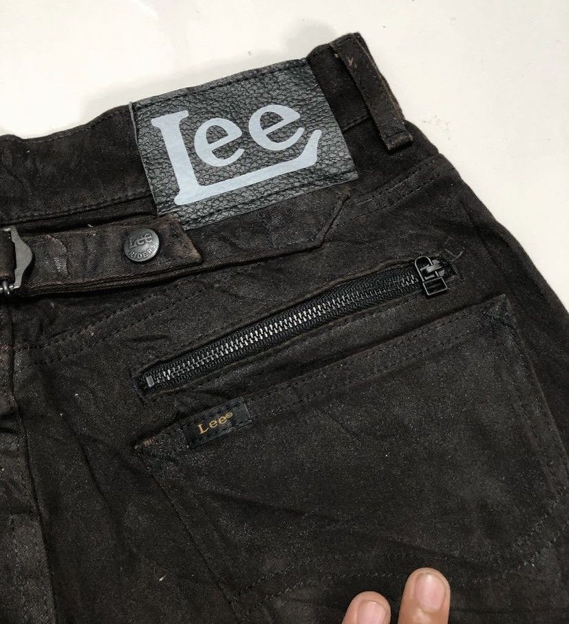 Lee suede pants with buckle