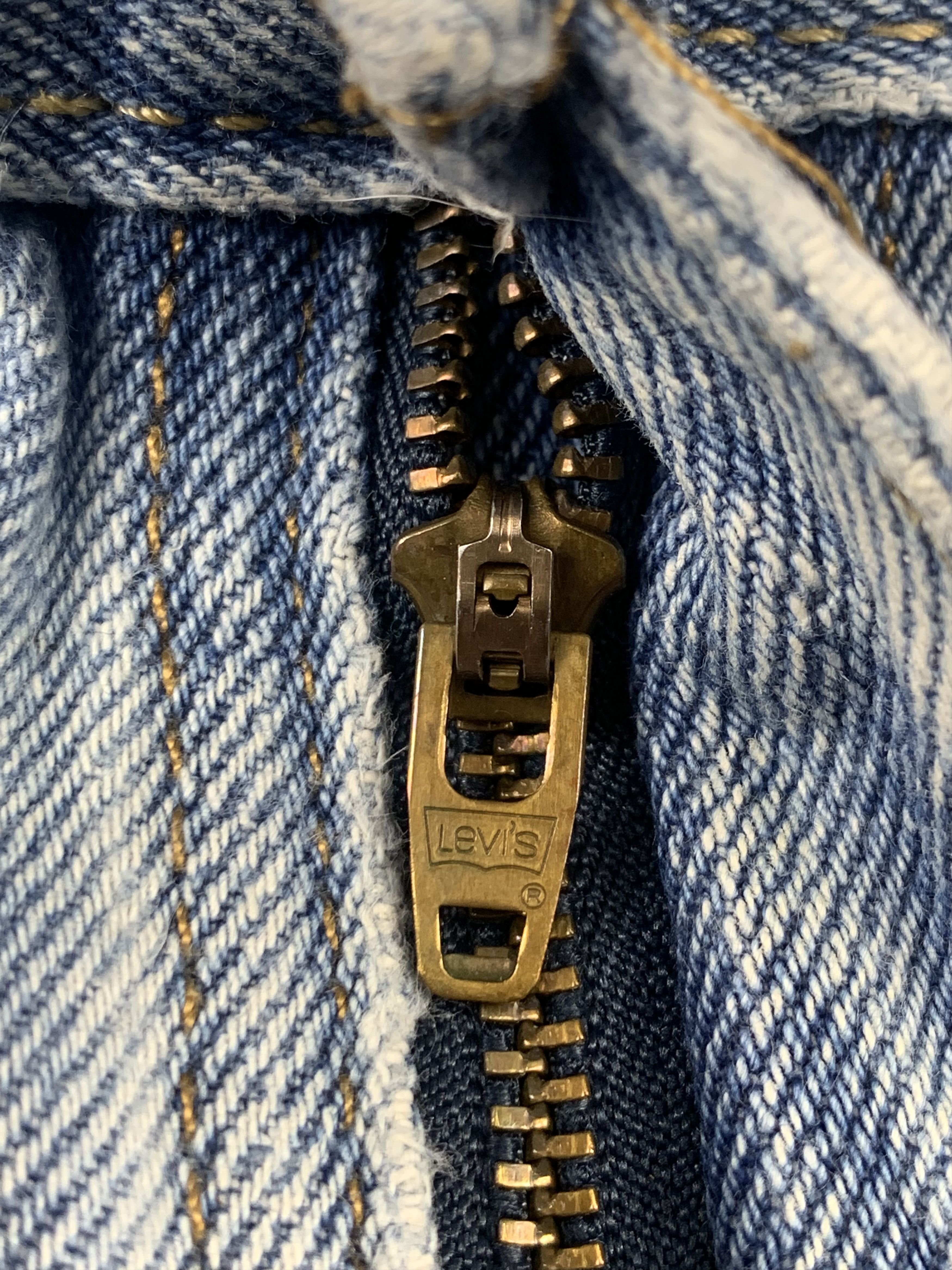 Levi's Vintage Levis 505 Light Wash Jeans DP2060 Size US 38 / EU 54 - 12 Thumbnail