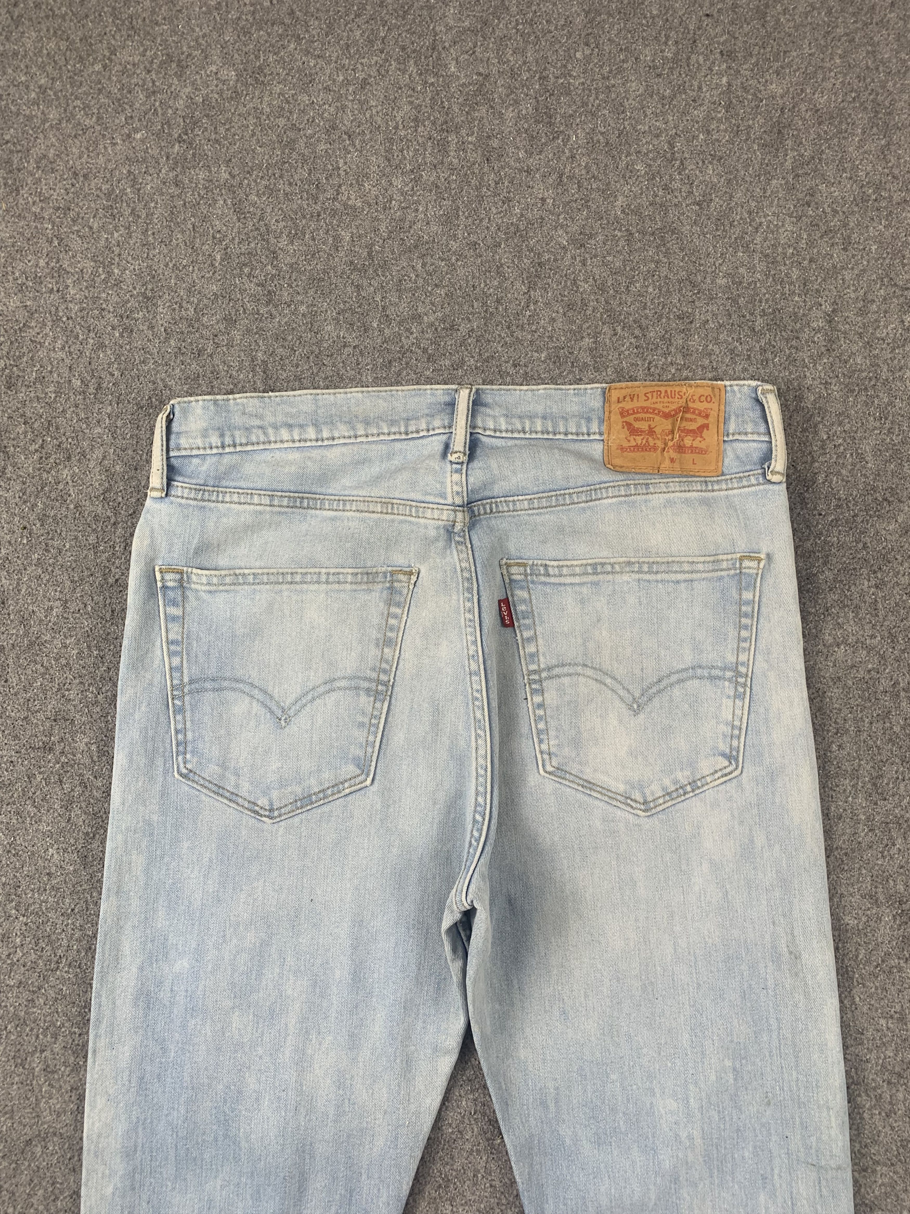 Levi's Vintage Levis Light Wash Jeans DP2062 Size US 31 - 4 Thumbnail