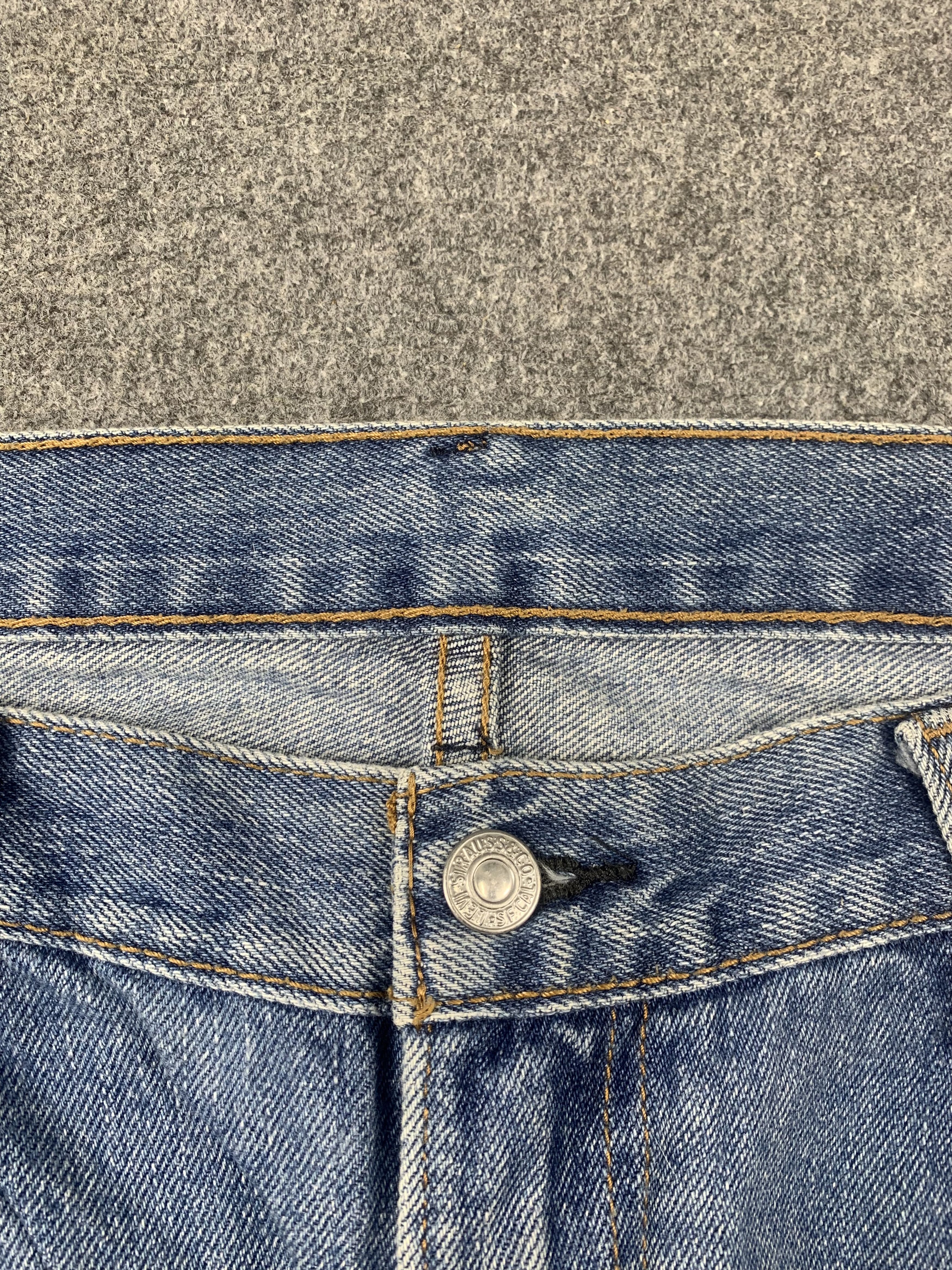 Levi's Vintage Levis 550 Faded Blue Jeans DP2063 Size US 38 / EU 54 - 11 Thumbnail