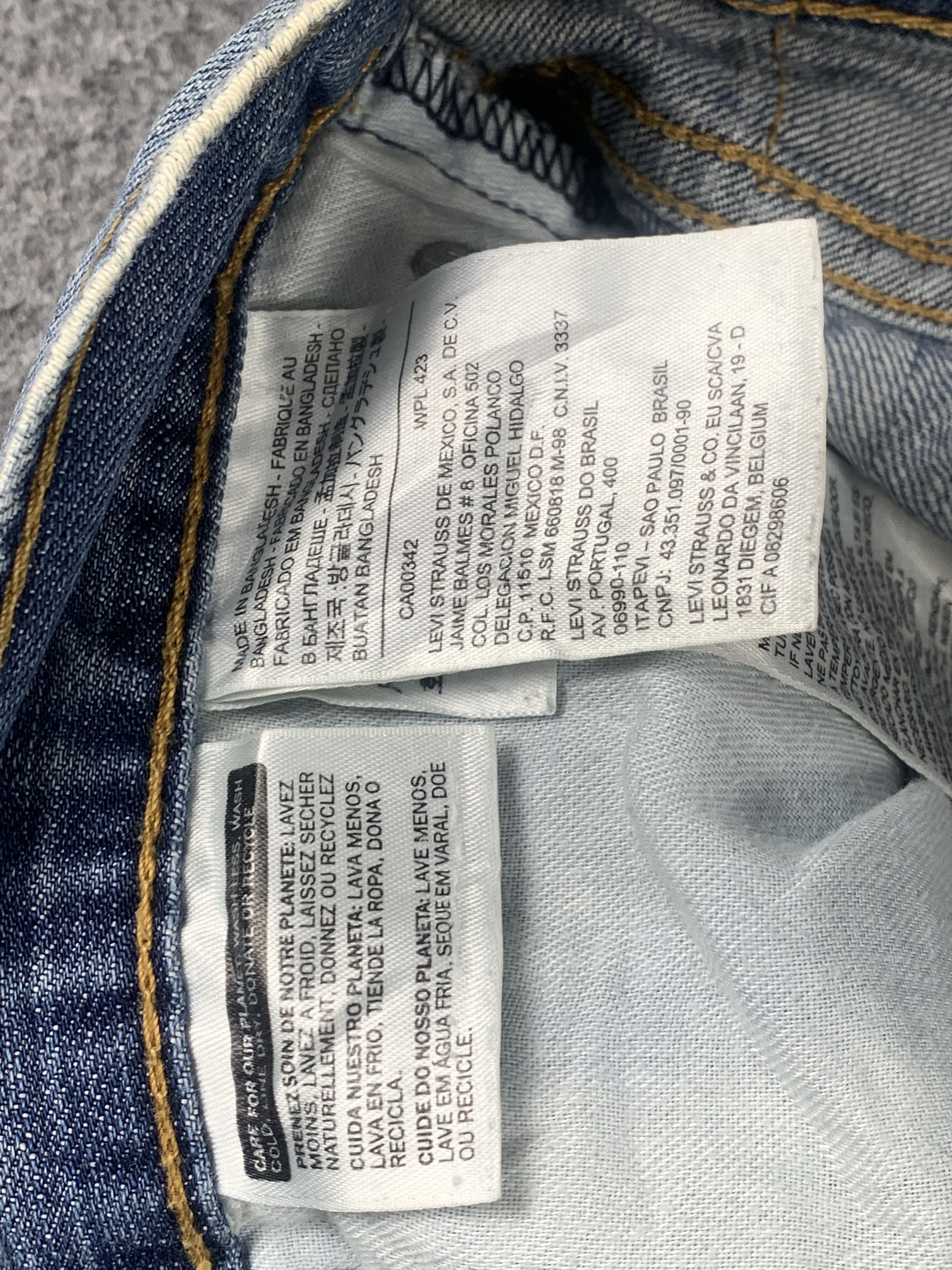 Levi's Vintage Levis 505 Faded Blue Jeans DP2067 Size US 33 - 7 Thumbnail