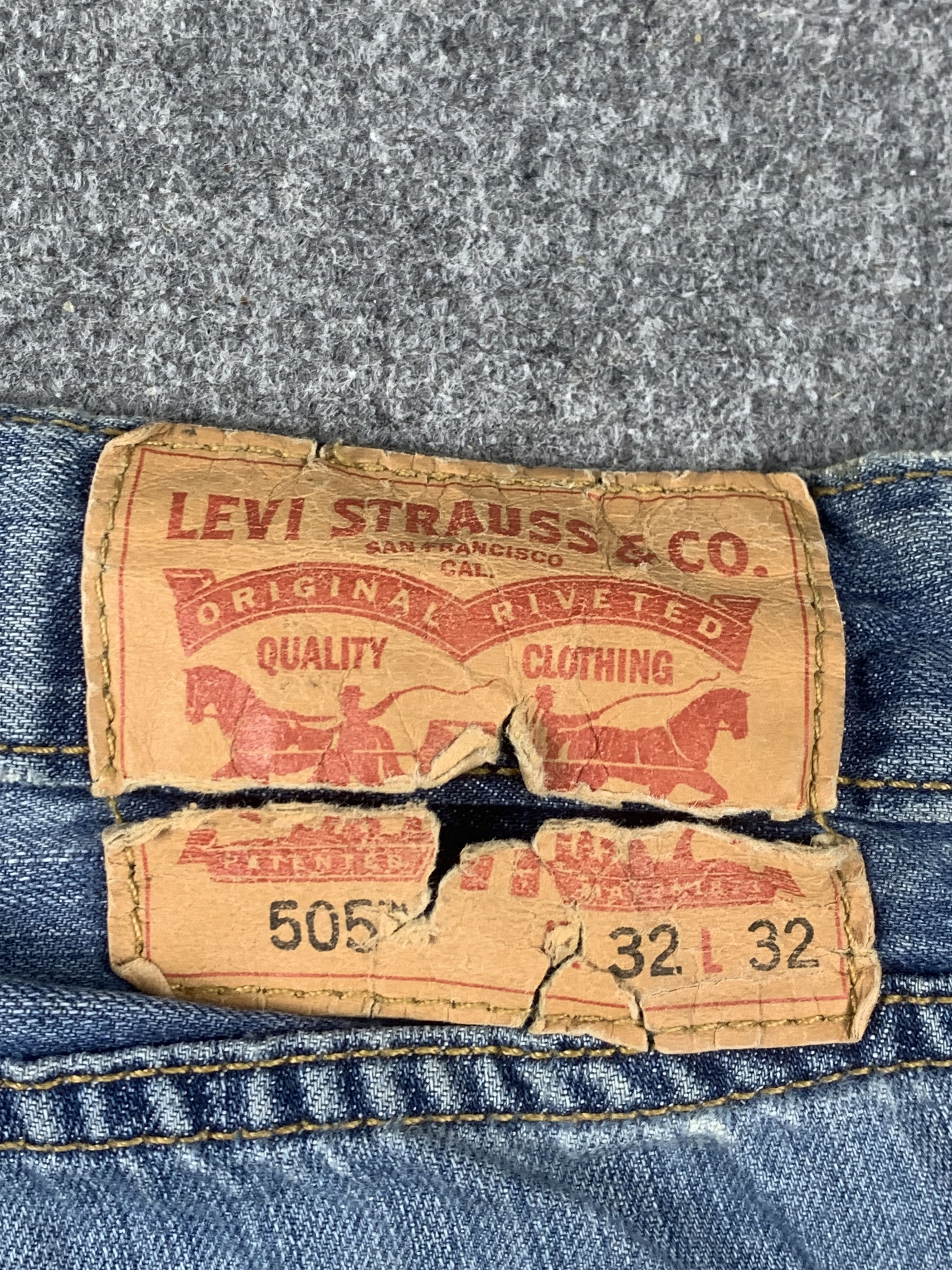 Levi's Vintage Levis 505 Faded Blue Jeans DP2067 Size US 33 - 5 Thumbnail