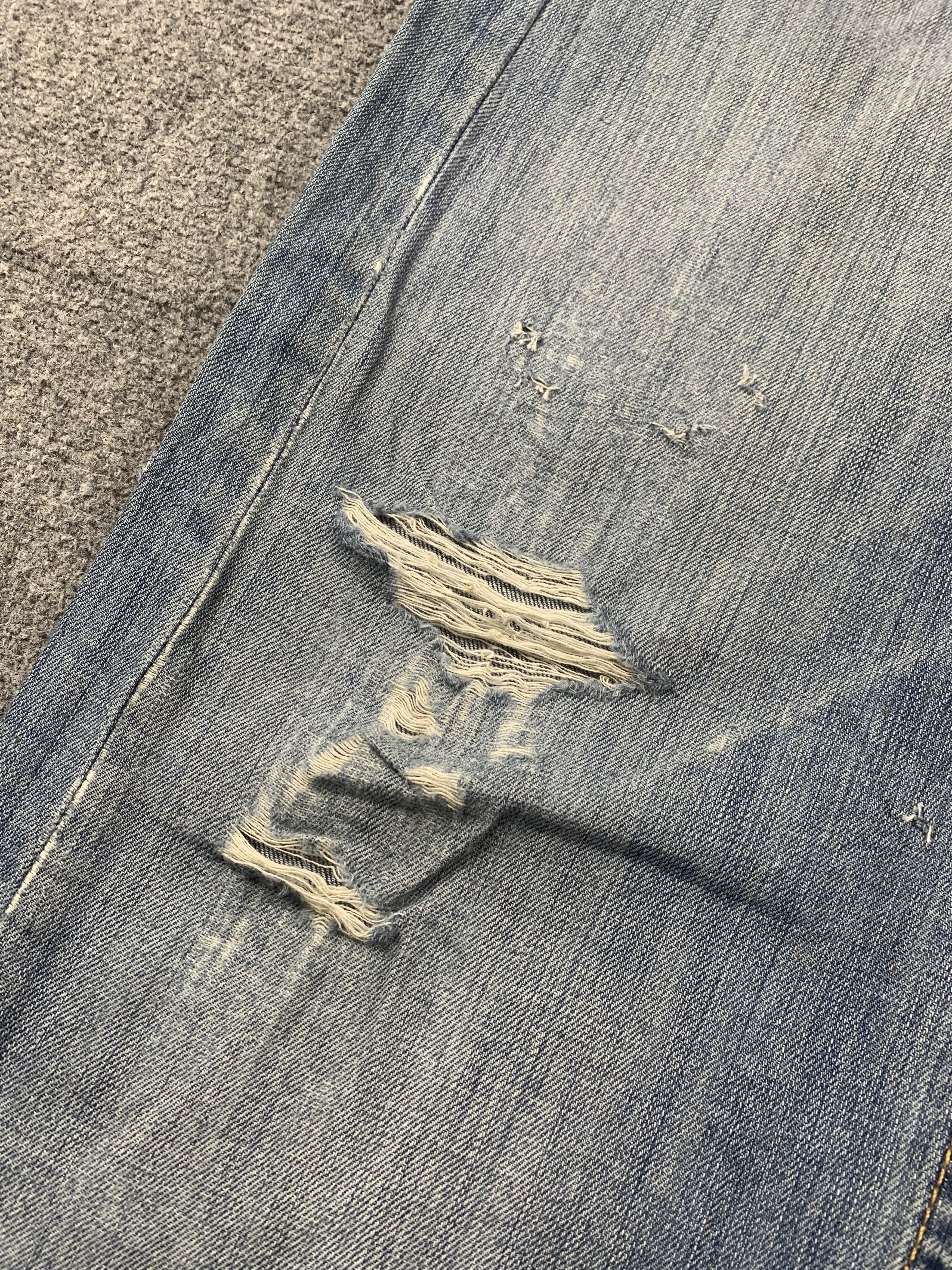 Levi's Vintage Levis 505 Faded Blue Jeans DP2067 Size US 33 - 11 Thumbnail