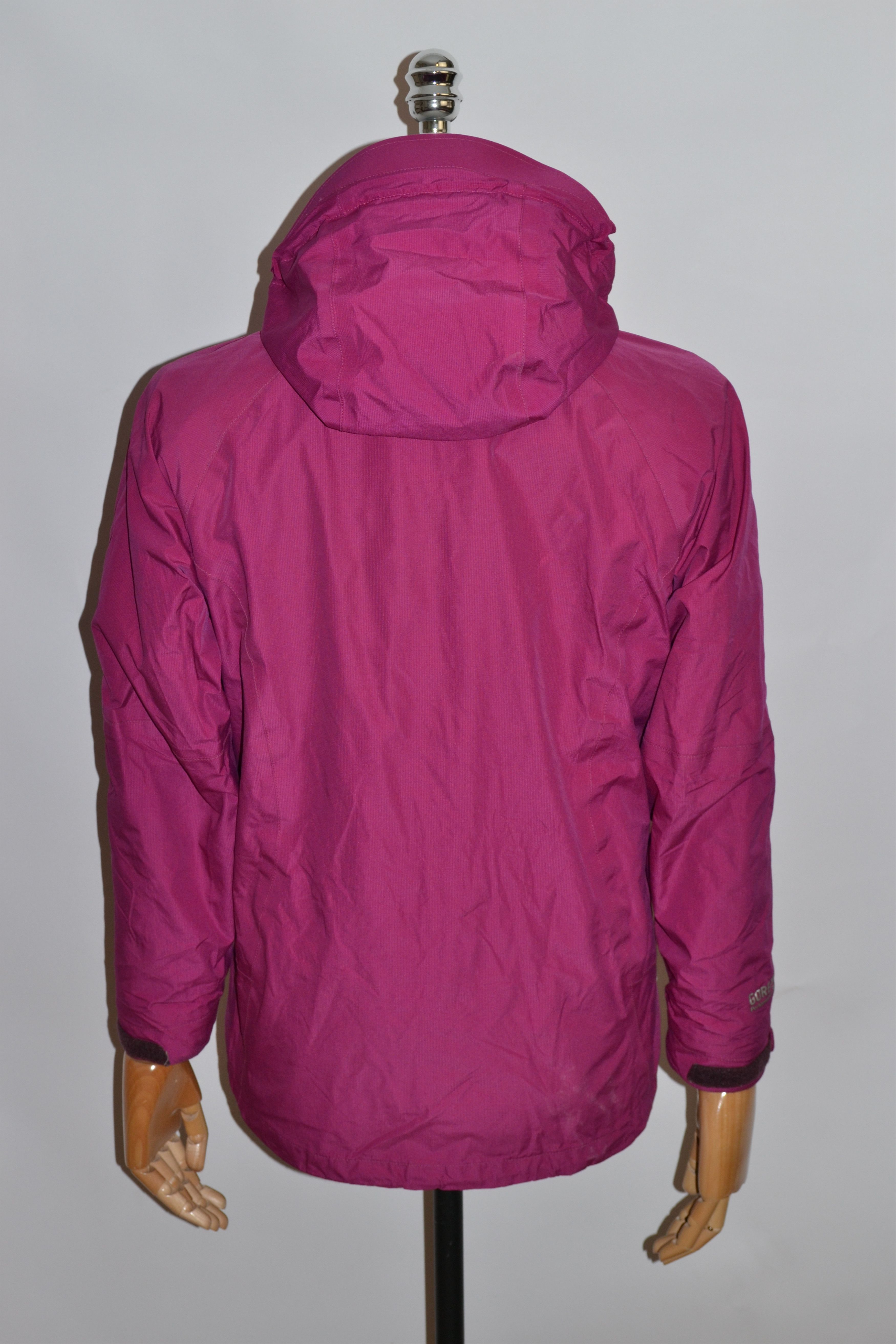 Berghaus Women's BERGHAUS Gore-Tex Jacket Size 12 Size US L / EU 52-54 / 3 - 5 Thumbnail