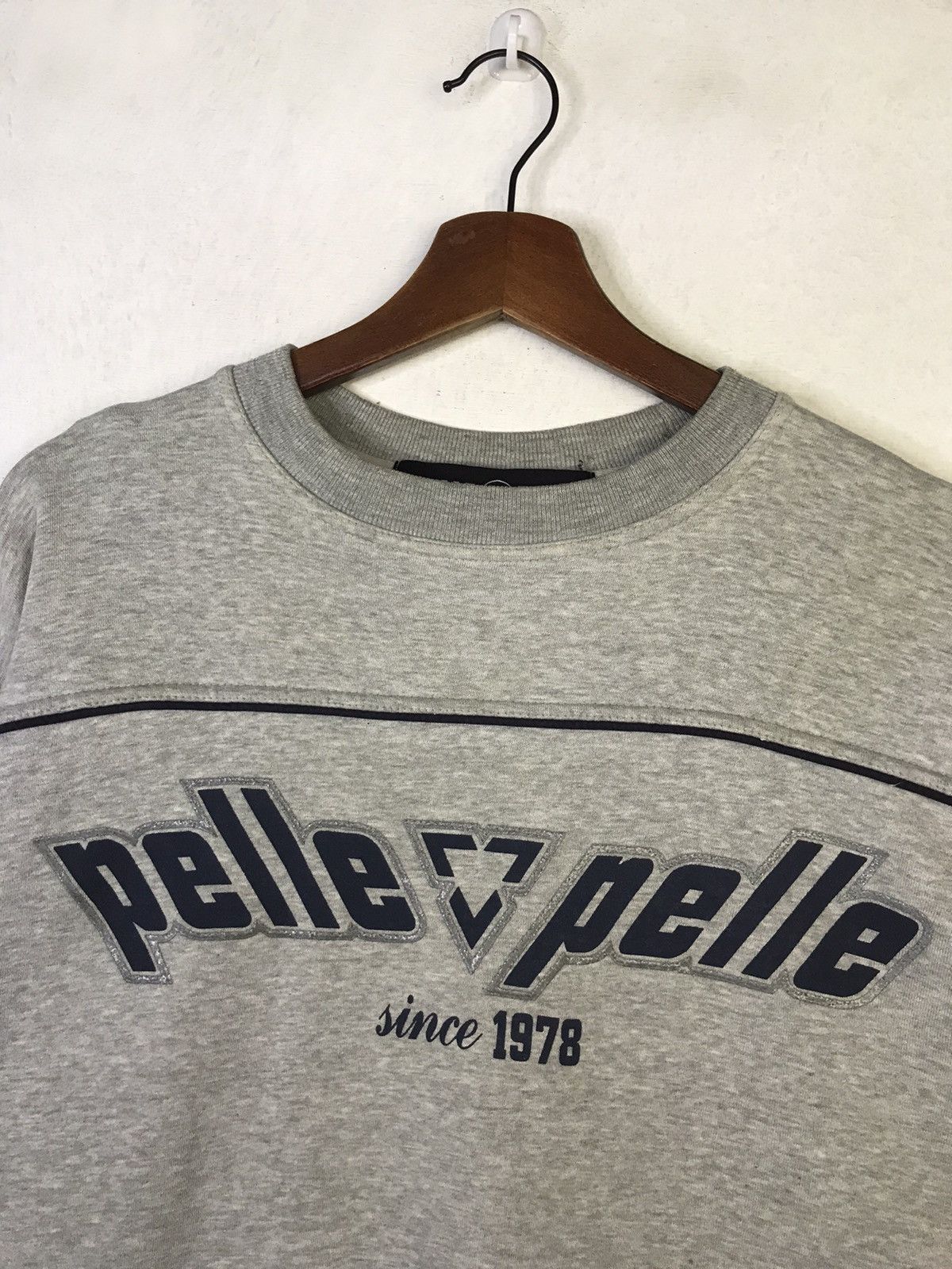 Marc Buchanan × Pelle Pelle × Vintage y2k Pelle Pelle Marc Buchanan Spellout Sweatshirt Size US XXL / EU 58 / 5 - 3 Thumbnail