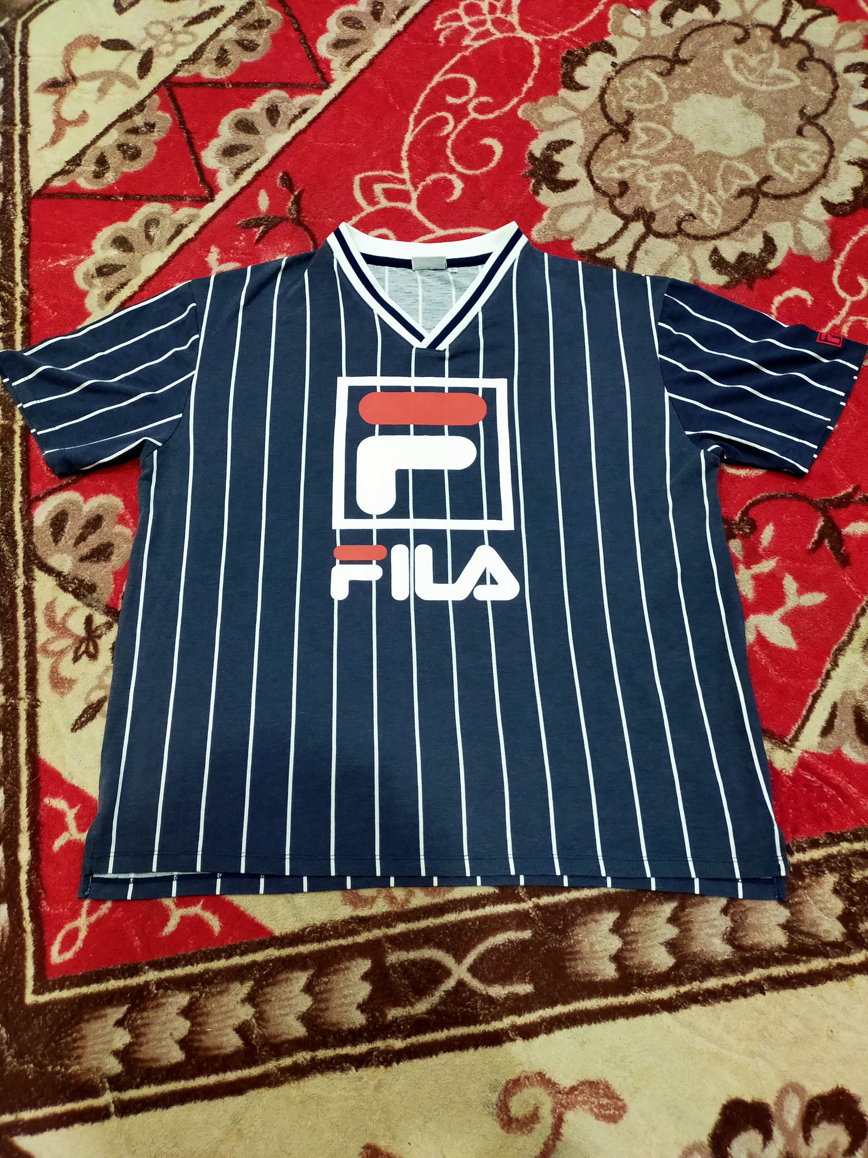 Fila × Vintage Vintage Fila Big Logo V-neck Stripes tee Size US L / EU 52-54 / 3 - 1 Thumbnail