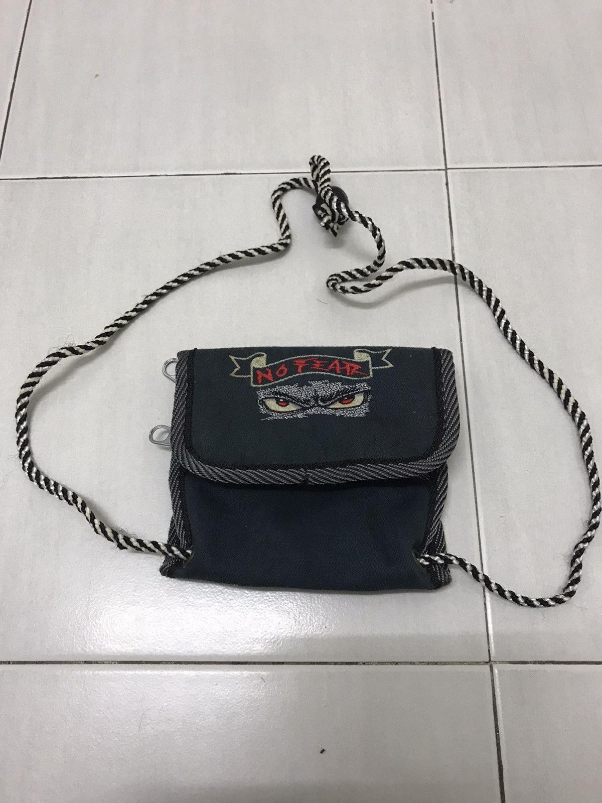 Vintage 90s NO FEAR WALLET