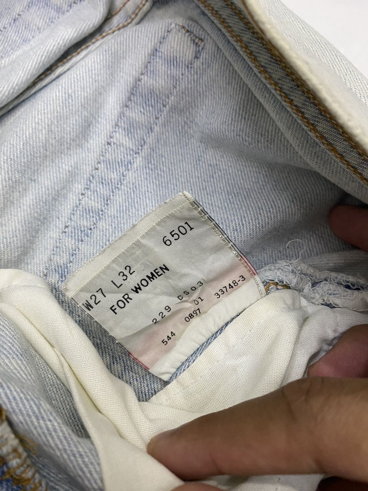 Levi's × Vintage Vintage Levis 501 Women Distressed Denim Jeans Size 27" / US 4 / IT 40 - 9 Thumbnail
