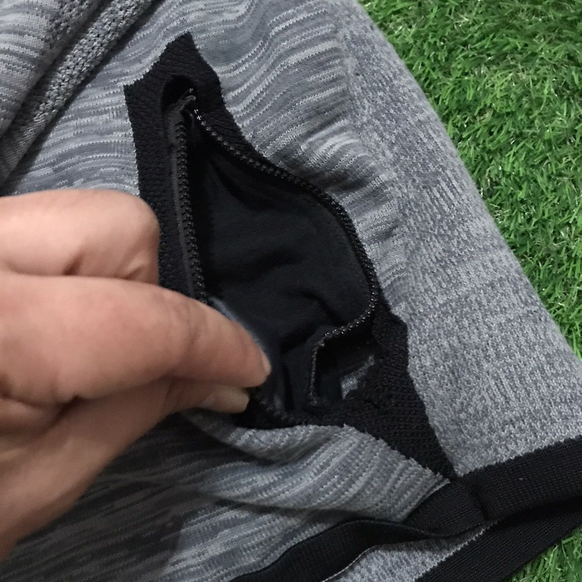 Nike Nike Tech Knit Windrunner Hoodie rare MSRP $250 Size US L / EU 52-54 / 3 - 3 Thumbnail