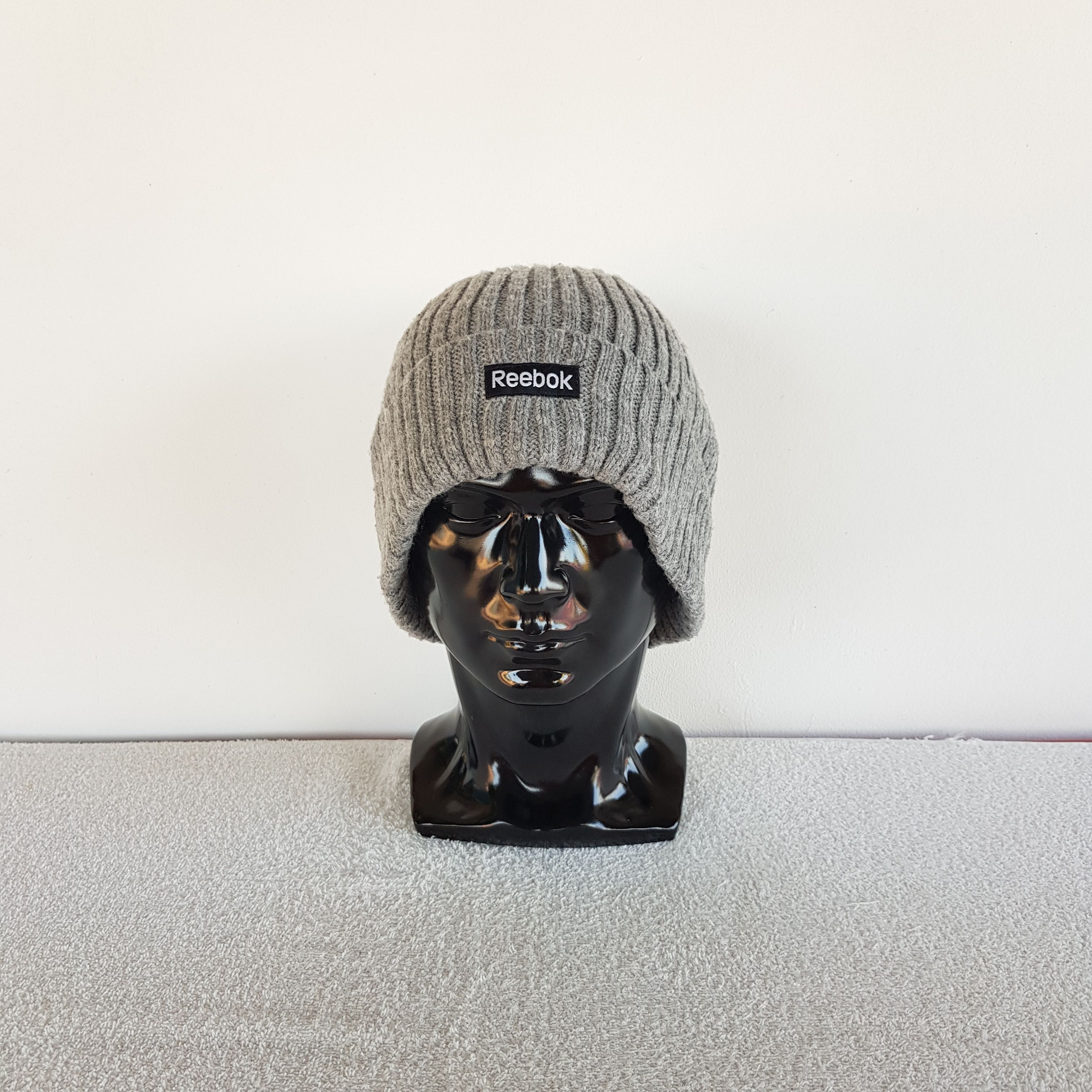 Reebok × Vintage Vintage Reebok Beanie Snow Caps Reebok Hats - AC11382. Size ONE SIZE - 1 Thumbnail