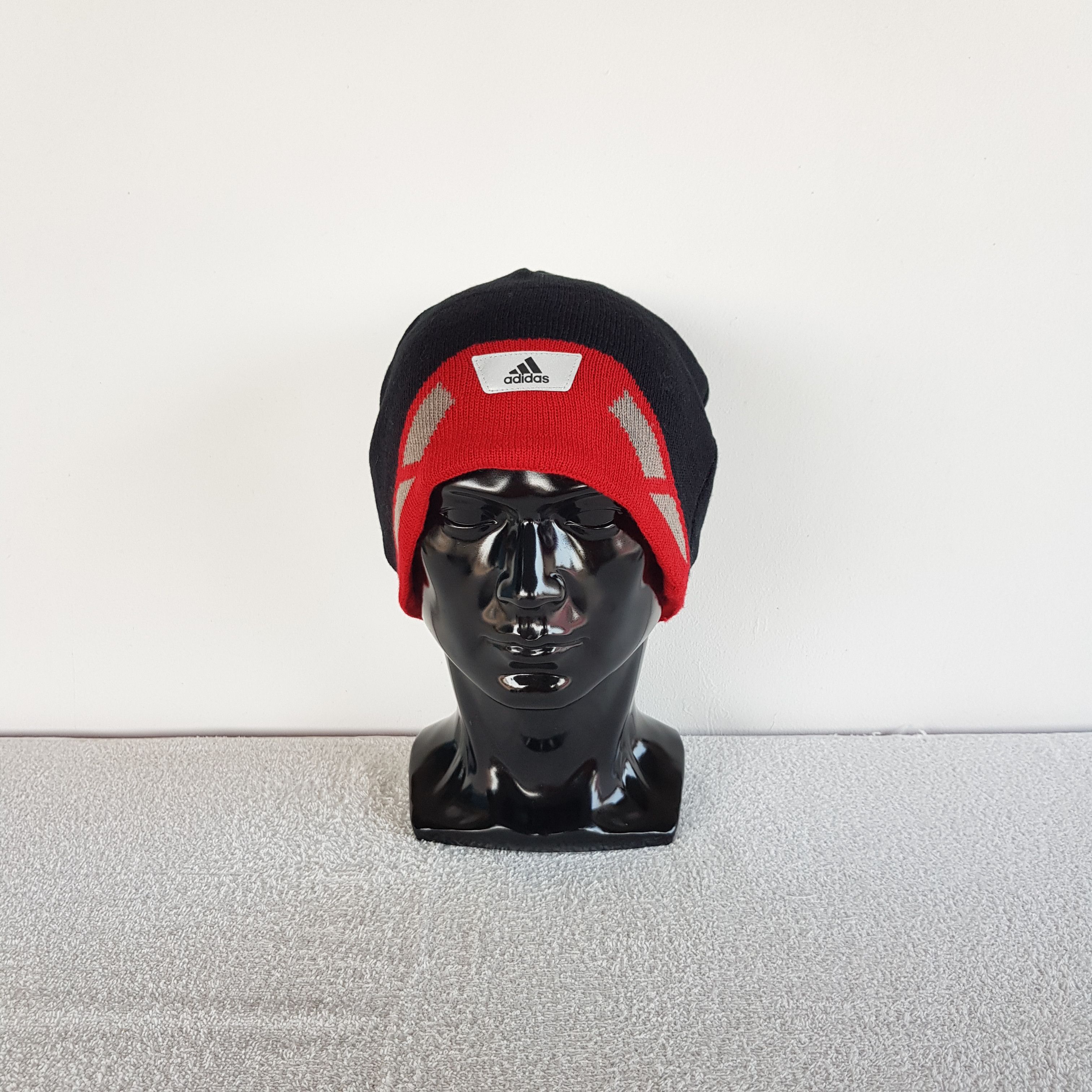 Vintage Vintage Adidas Hats Adidas Beanie Snow Caps - AC11378. Size ONE SIZE - 1 Thumbnail