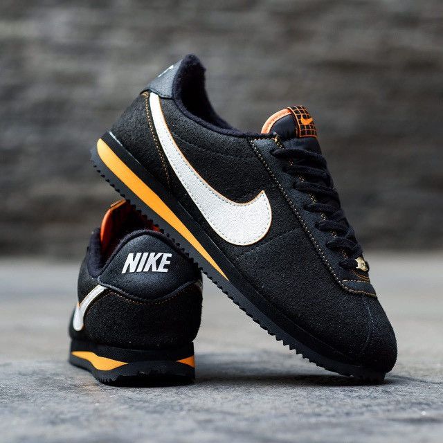 ootd sepatu nike cortez