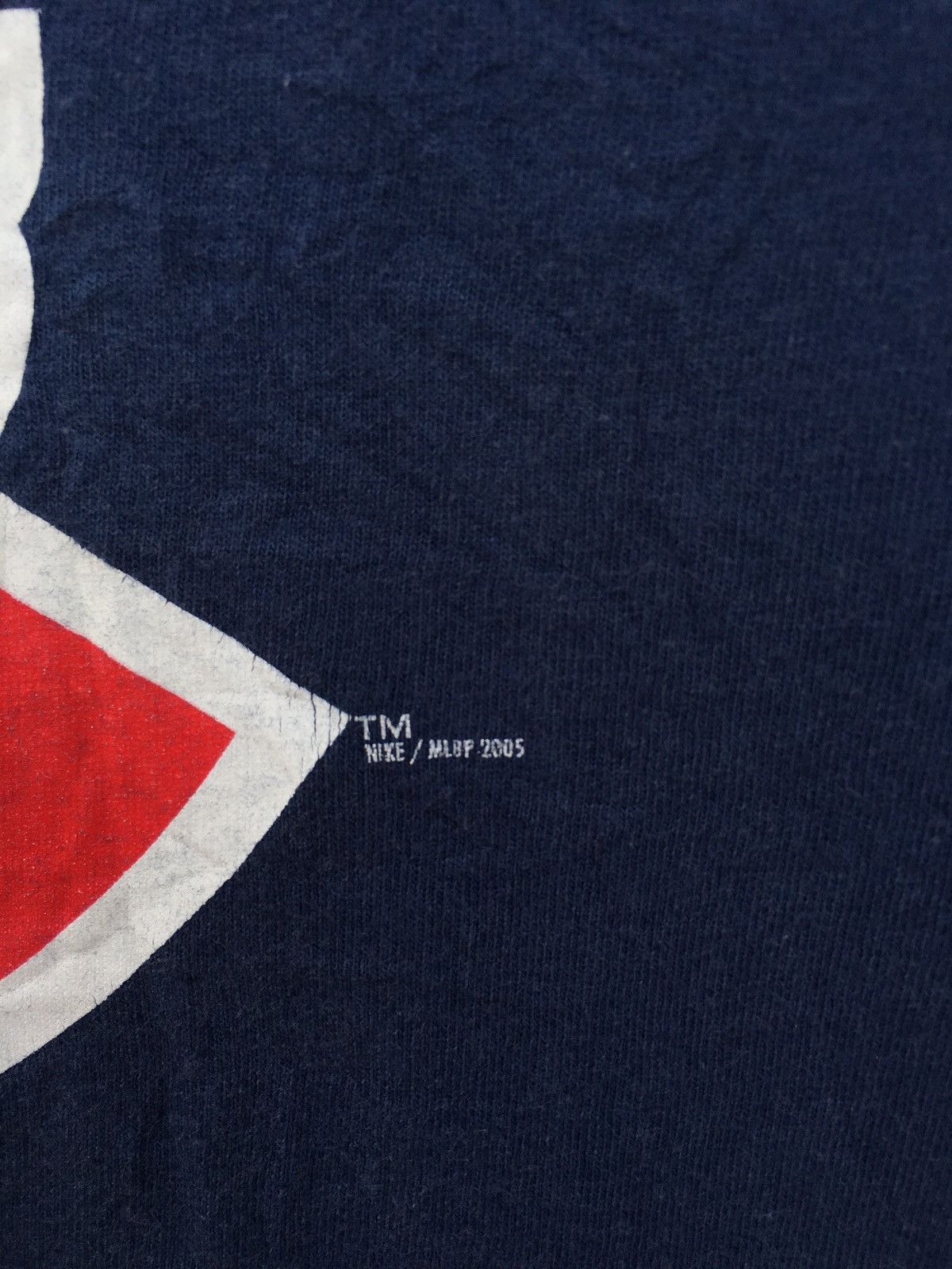Nike Rare Vintage Nike Chicago Clubs Center swoosh Tshirt Size US M / EU 48-50 / 2 - 14 Thumbnail