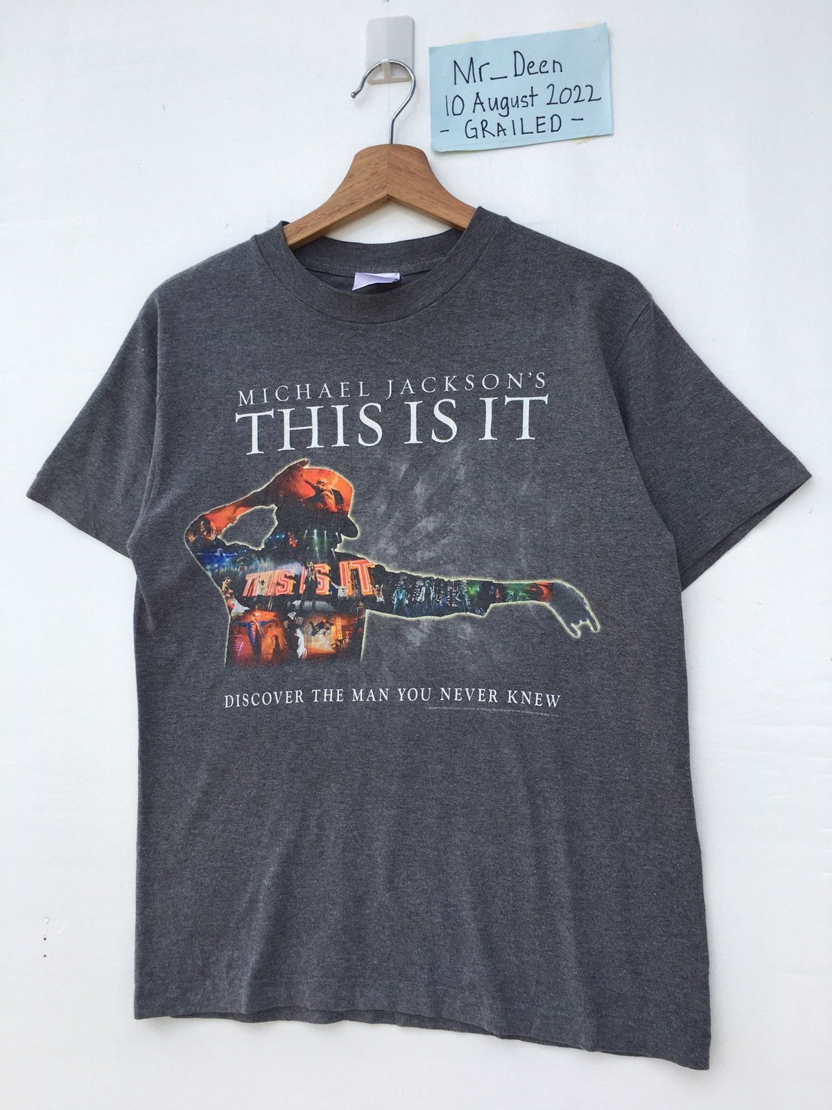 Michael Jackson Rare Vintage 2009 Michael Jackson This Is It Tshirt Size US S / EU 44-46 / 1 - 4 Thumbnail