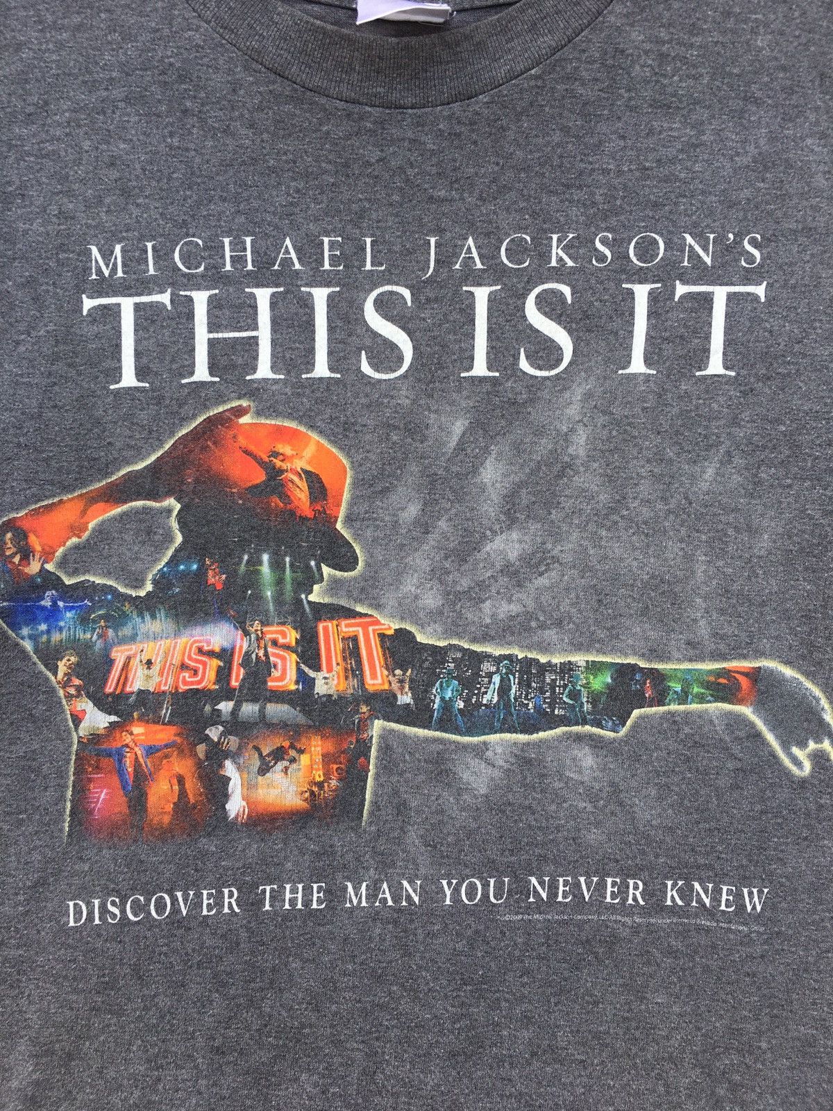 Michael Jackson Rare Vintage 2009 Michael Jackson This Is It Tshirt Size US S / EU 44-46 / 1 - 6 Thumbnail