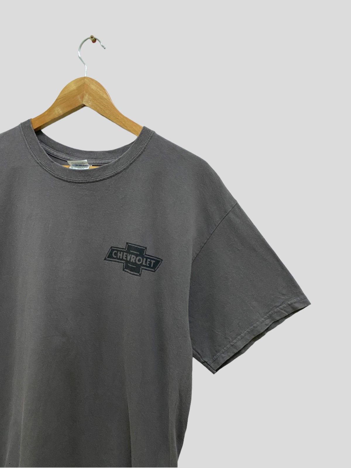 Gildan Vintage CHEVROLET BIG LOGO Tshirt Size US M / EU 48-50 / 2 - 6 Thumbnail