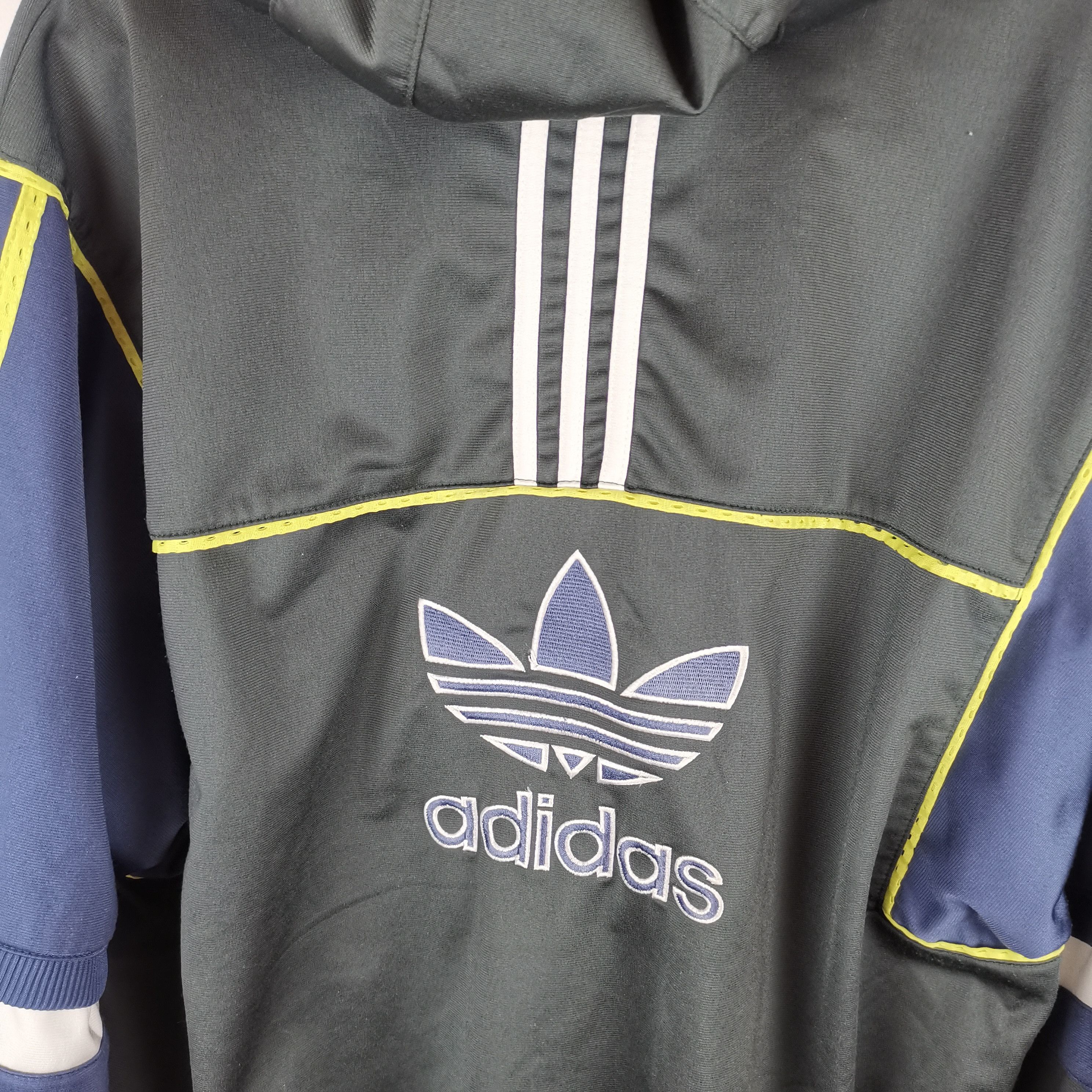 Adidas Adidas vintage 90s 3 stripes track top hooded jacket Size US L / EU 52-54 / 3 - 6 Thumbnail