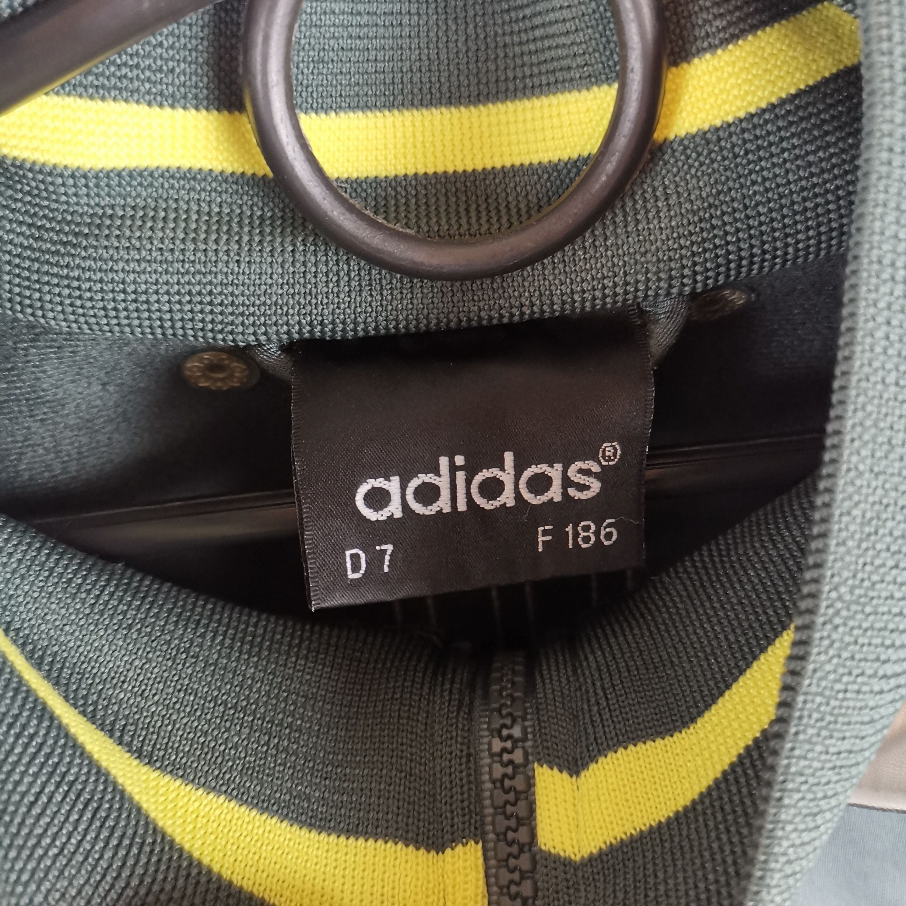 Adidas Adidas vintage 90s 3 stripes track top hooded jacket Size US L / EU 52-54 / 3 - 8 Thumbnail
