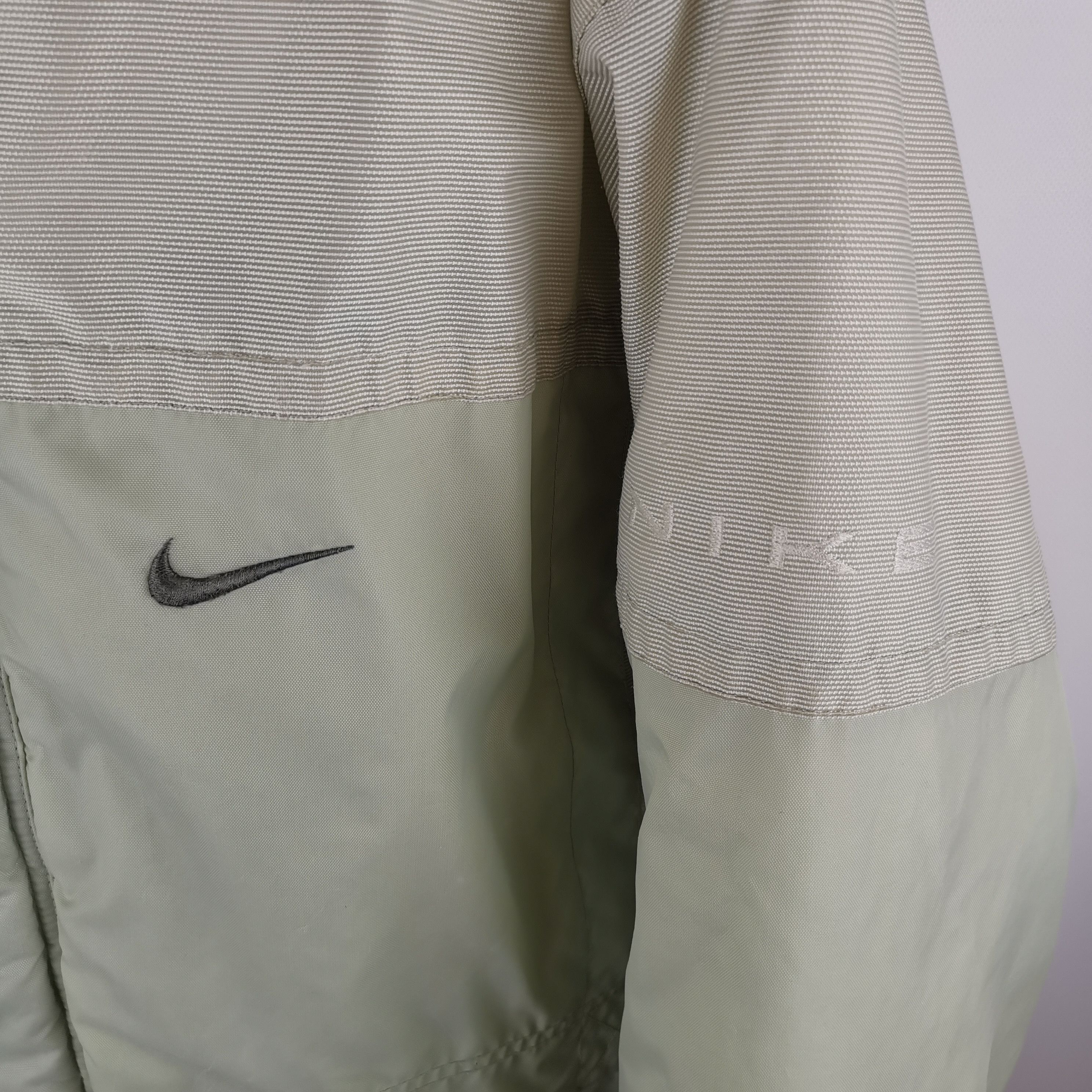 Nike Nike vintage triple logo swoosh center logo puffer jacket Size US M / EU 48-50 / 2 - 5 Thumbnail