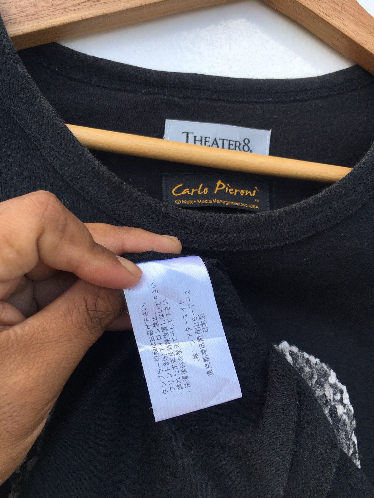 Arts & Science Vintage Theater 8 Carlo Pieroni Love Tshirt Size US S / EU 44-46 / 1 - 11 Thumbnail