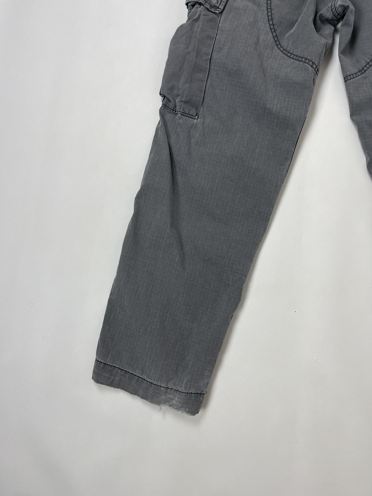 Carhartt Carhartt vintage distressed faded cargo pants utility Size US 30 / EU 46 - 4 Thumbnail