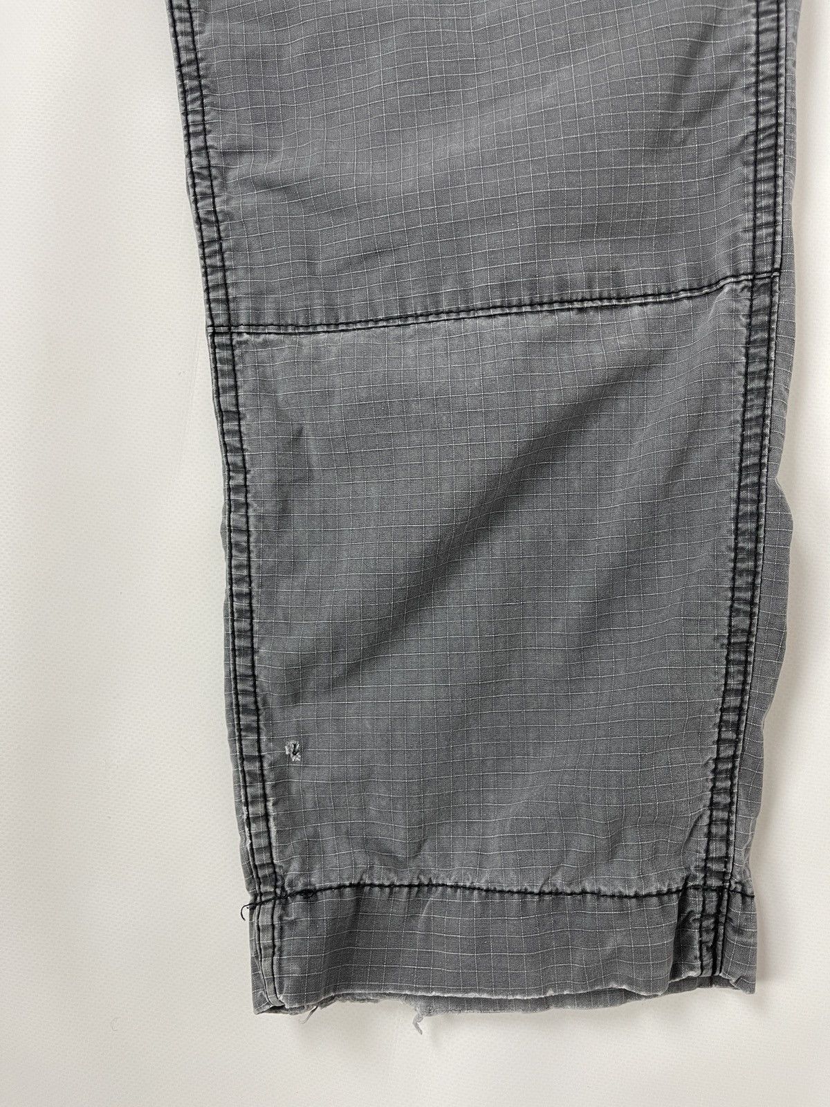 Carhartt Carhartt vintage distressed faded cargo pants utility Size US 30 / EU 46 - 13 Thumbnail