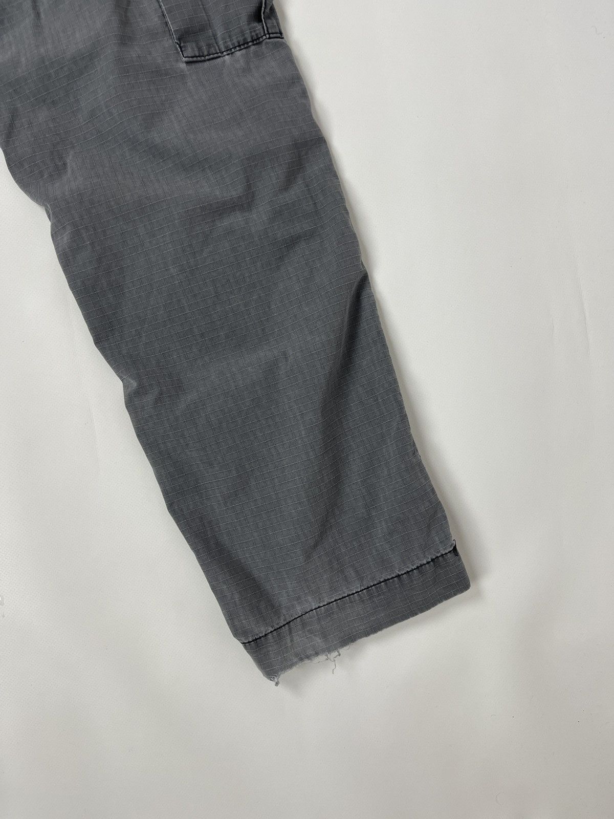 Carhartt Carhartt vintage distressed faded cargo pants utility Size US 30 / EU 46 - 5 Thumbnail