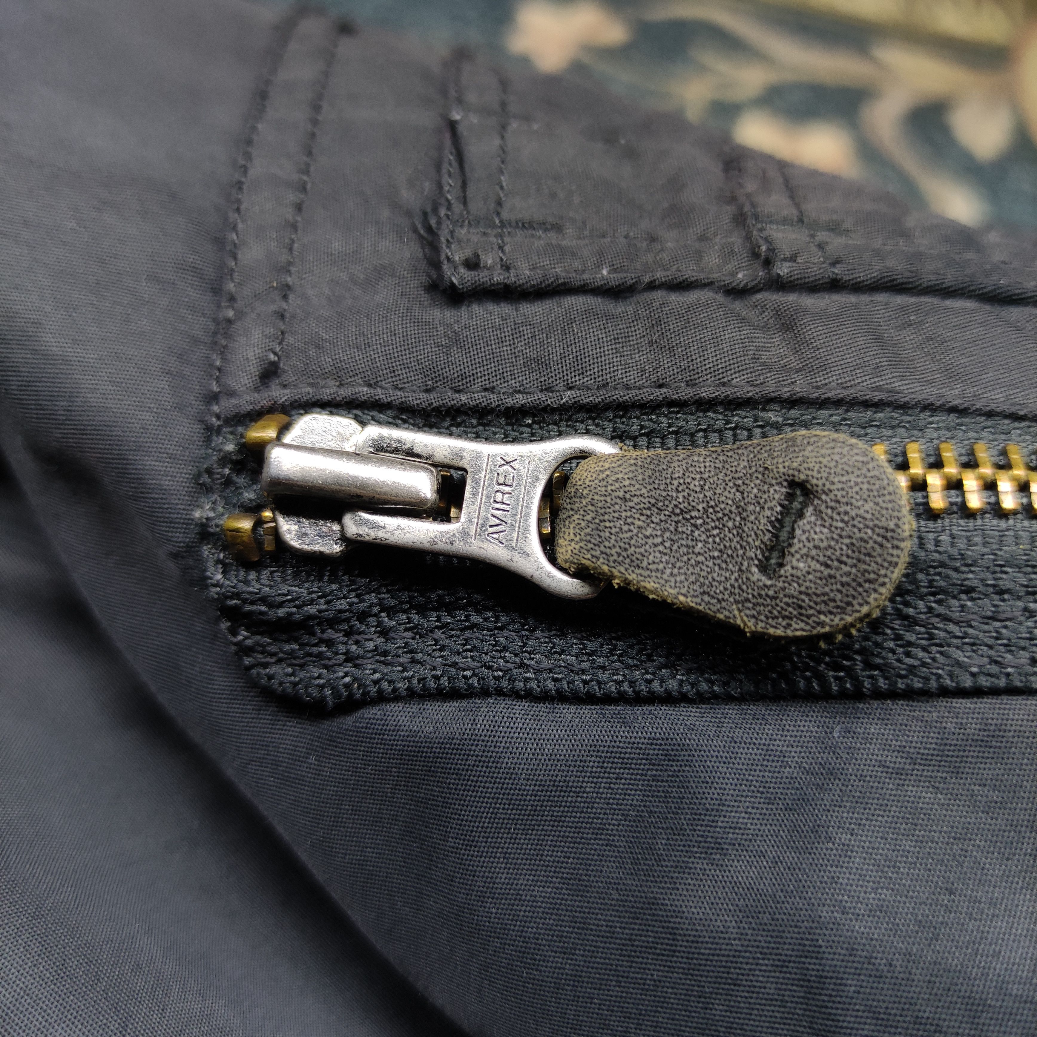 Avirex 💥 Avirex Bomber Appreciation War Service 1987 Army Sz M Size US M / EU 48-50 / 2 - 13 Thumbnail