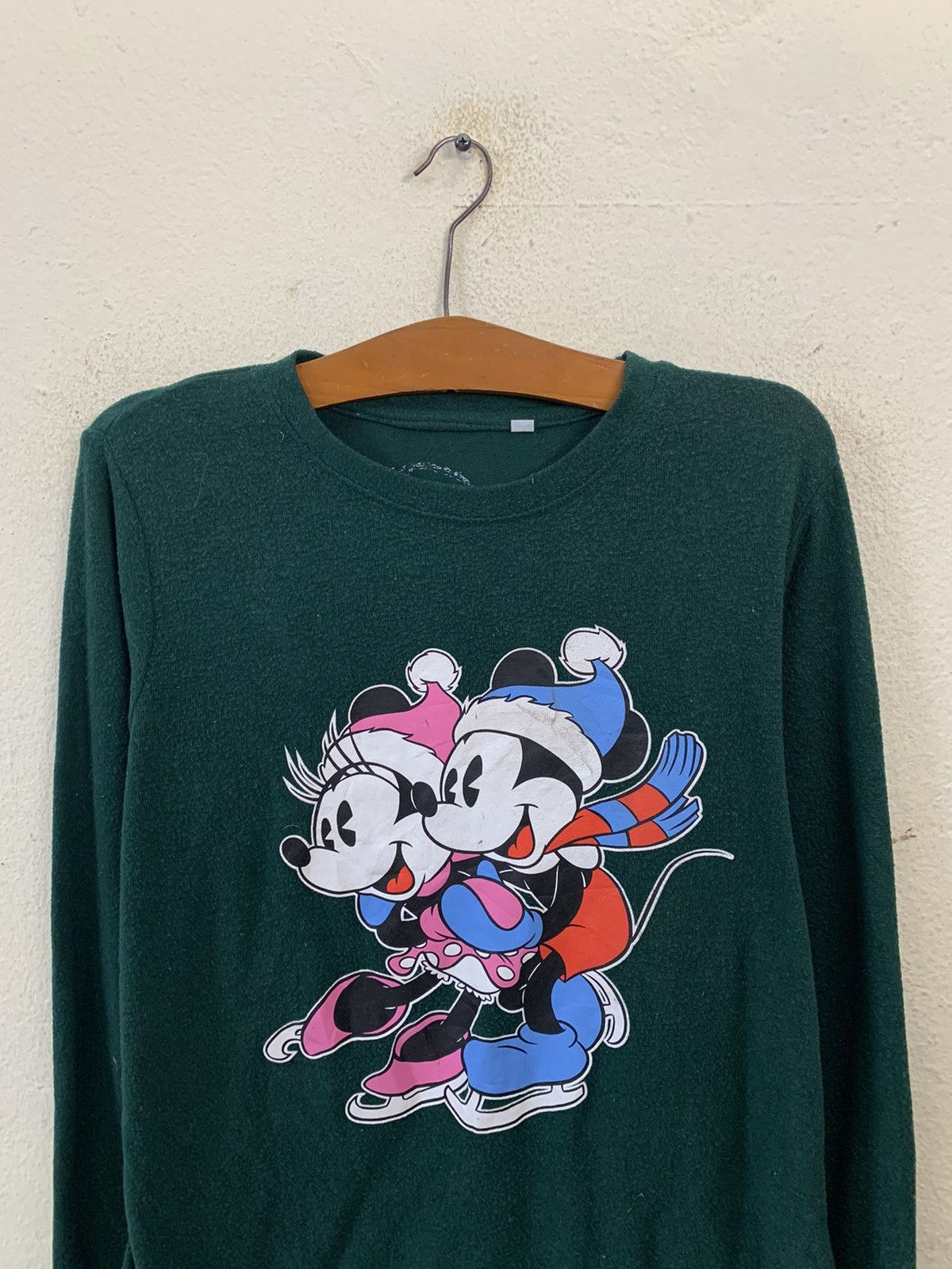 Disney Disney Mickey & Minnie Doing Ski Sweatshirt Size US S / EU 44-46 / 1 - 4 Thumbnail