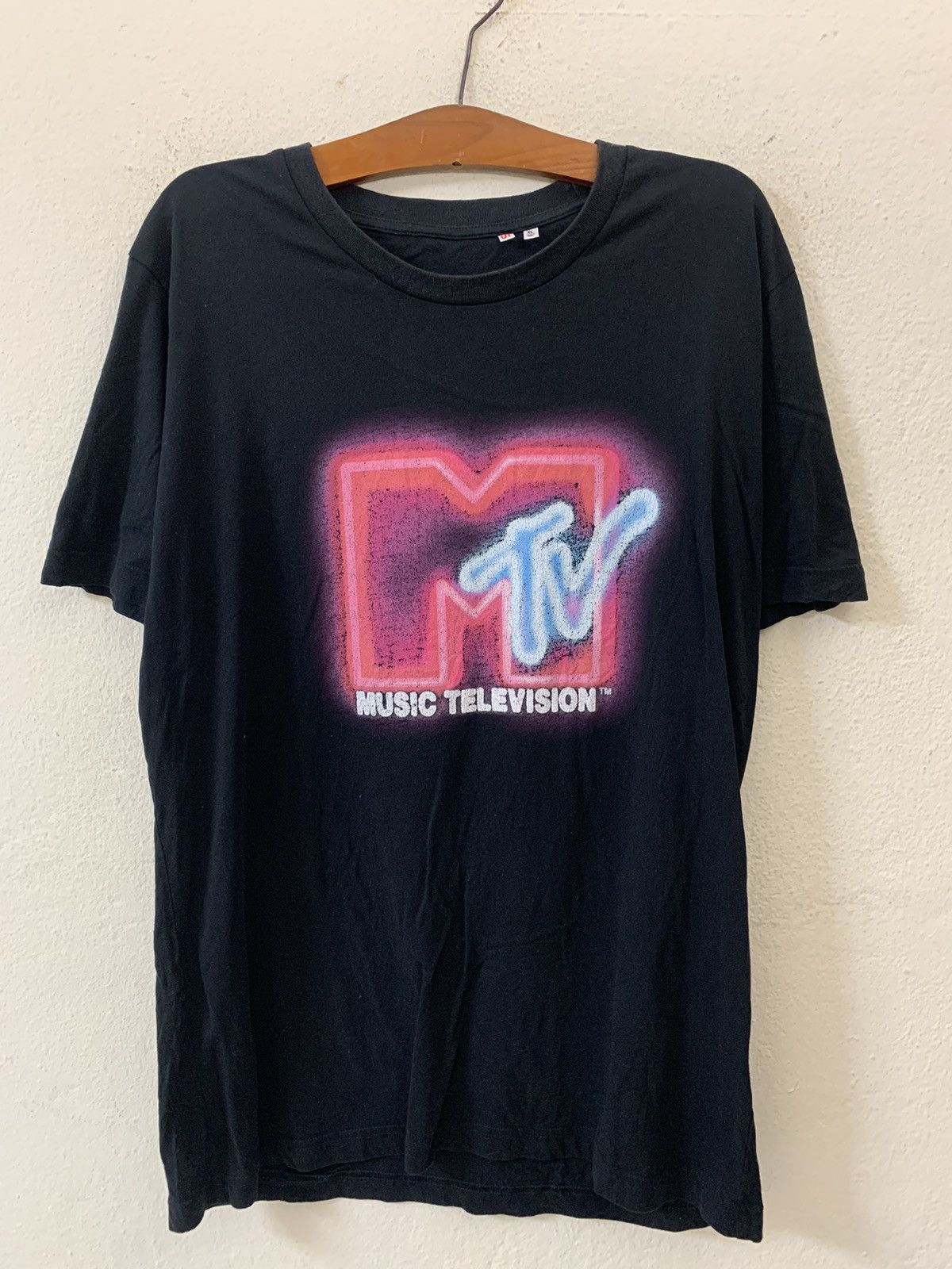 Mtv Uniqlo MTV Big Logo Tee Size US L / EU 52-54 / 3 - 1 Thumbnail