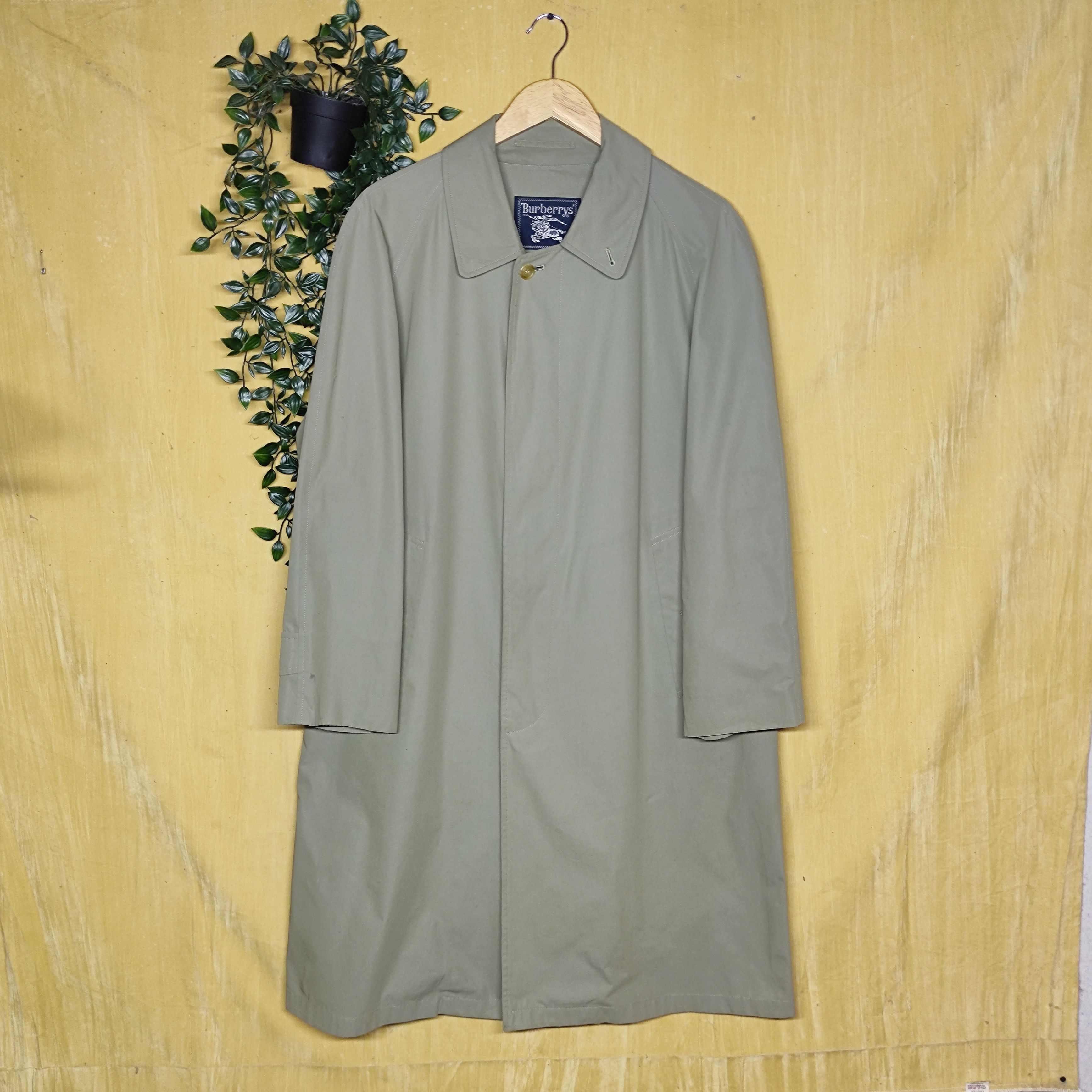Burberry Burberrys long trenchcoat jacket Size US L / EU 52-54 / 3 - 1 Thumbnail