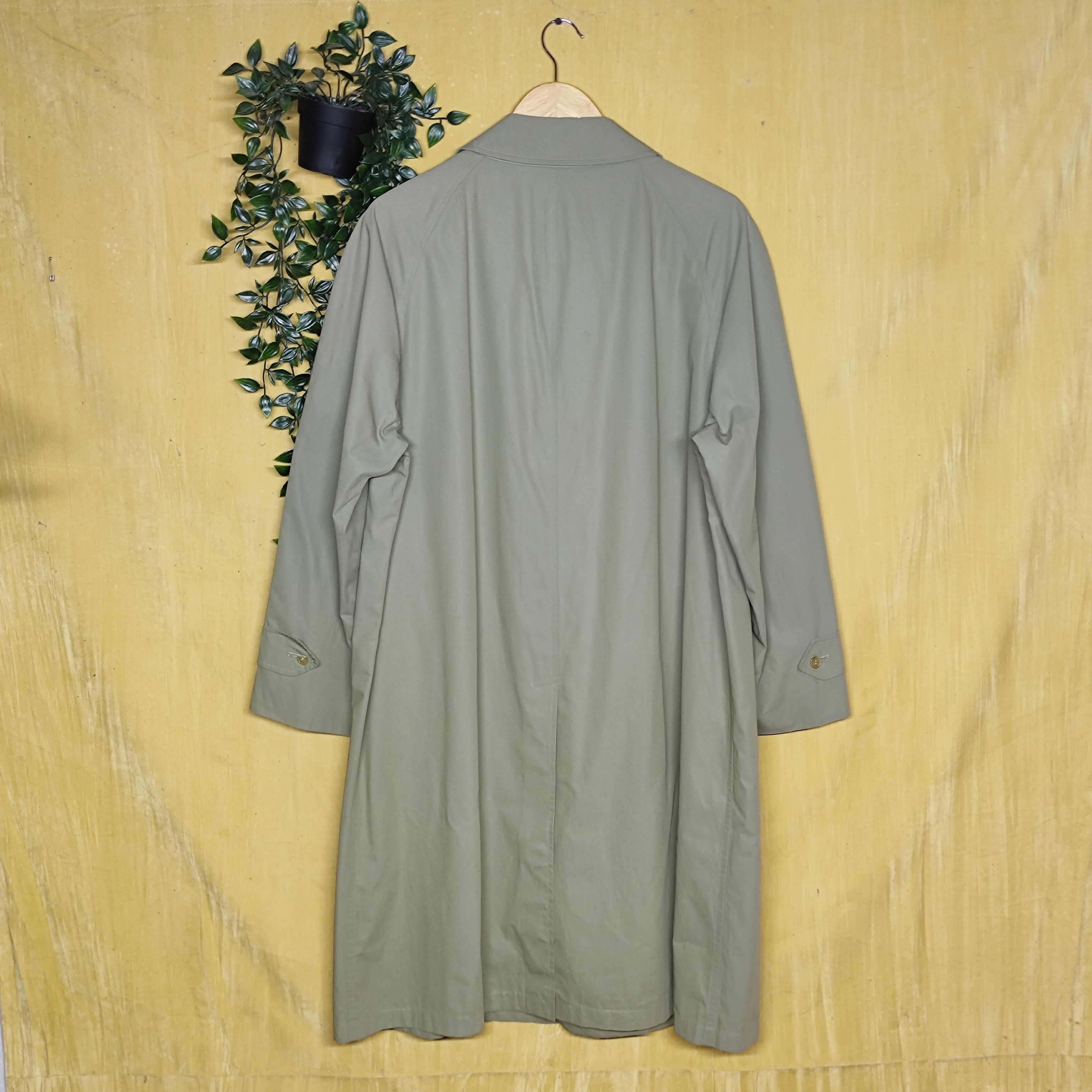 Burberry Burberrys long trenchcoat jacket Size US L / EU 52-54 / 3 - 2 Thumbnail