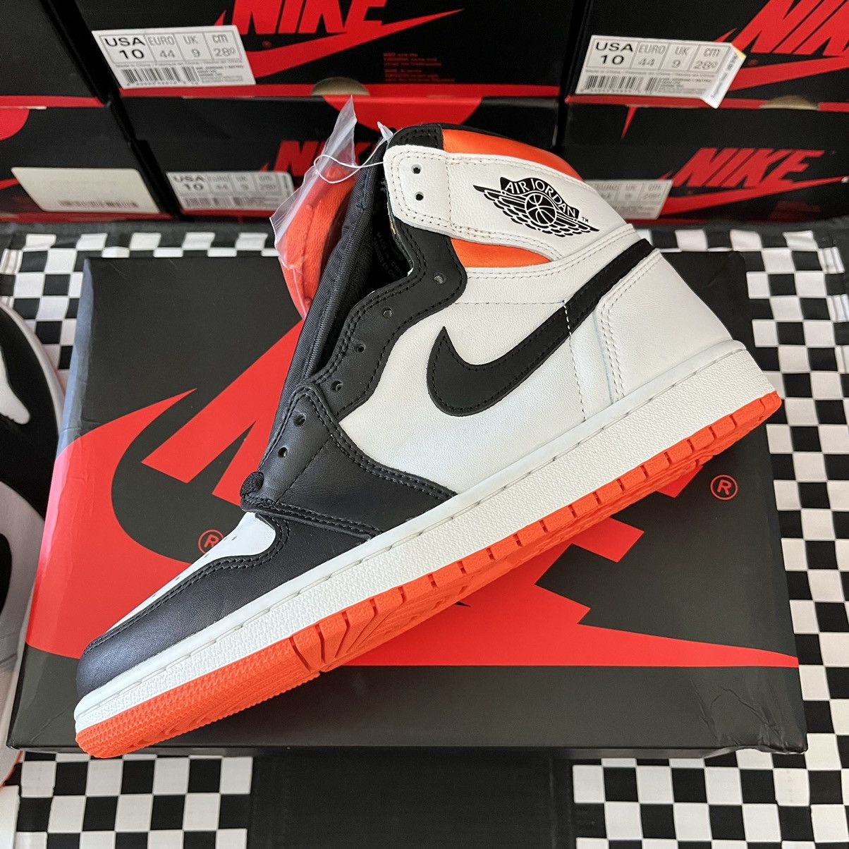 Jordan Brand Air Jordan 1 Retro High OG Electro Orange Size 9 Size US 9 / EU 42 - 18 Thumbnail