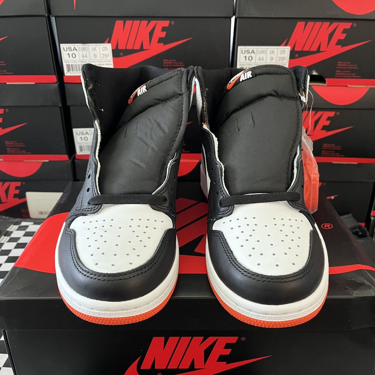 Jordan Brand Air Jordan 1 Retro High OG Electro Orange Size 9 Size US 9 / EU 42 - 9 Thumbnail