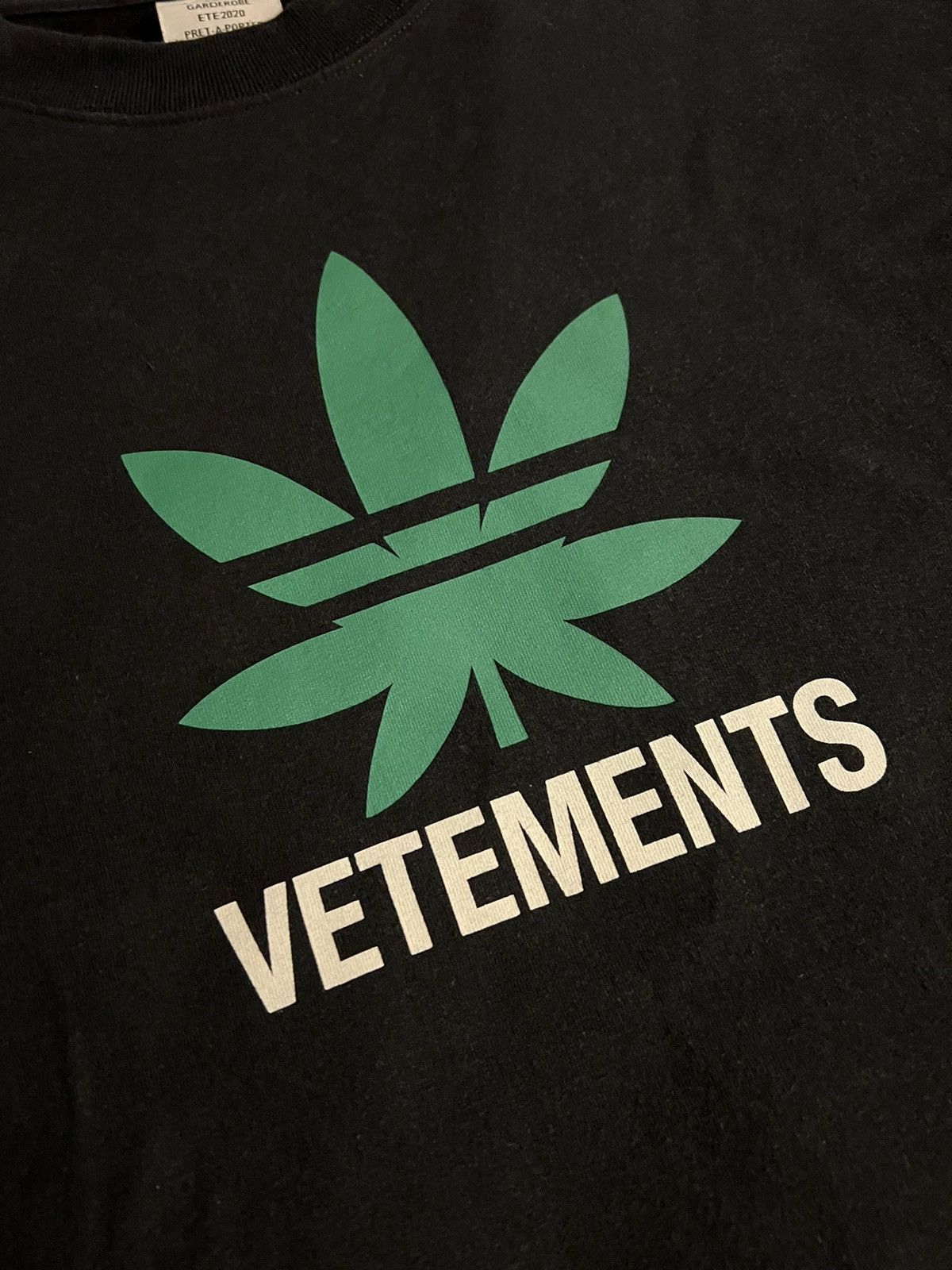 Vetements *Rare* VETEMENTS adidas weed double layered tshirt Size US S / EU 44-46 / 1 - 3 Thumbnail