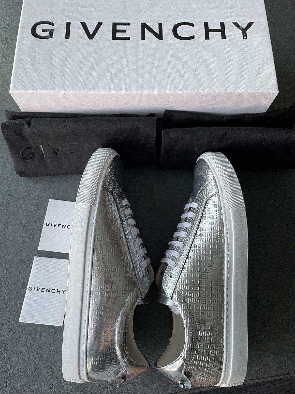 Givenchy Rare Limited Brand New Runway Logo Monogram Leather Sneaker Size US 11 / EU 44 - 3 Thumbnail