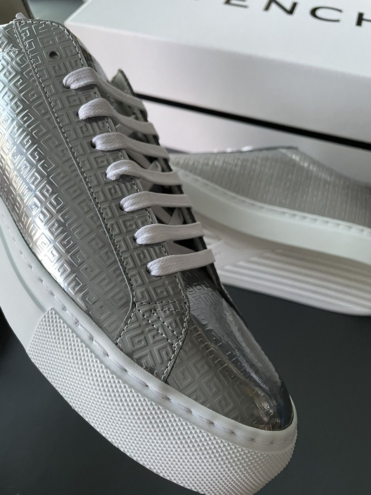 Givenchy Rare Limited Brand New Runway Logo Monogram Leather Sneaker Size US 11 / EU 44 - 4 Thumbnail