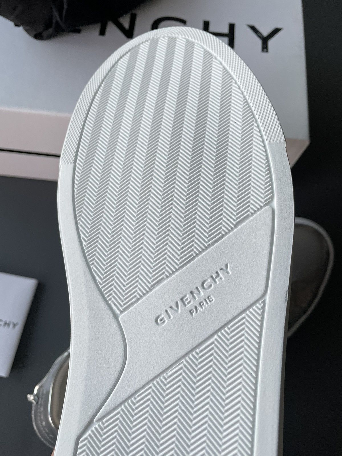 Givenchy Rare Limited Brand New Runway Logo Monogram Leather Sneaker Size US 11 / EU 44 - 6 Thumbnail