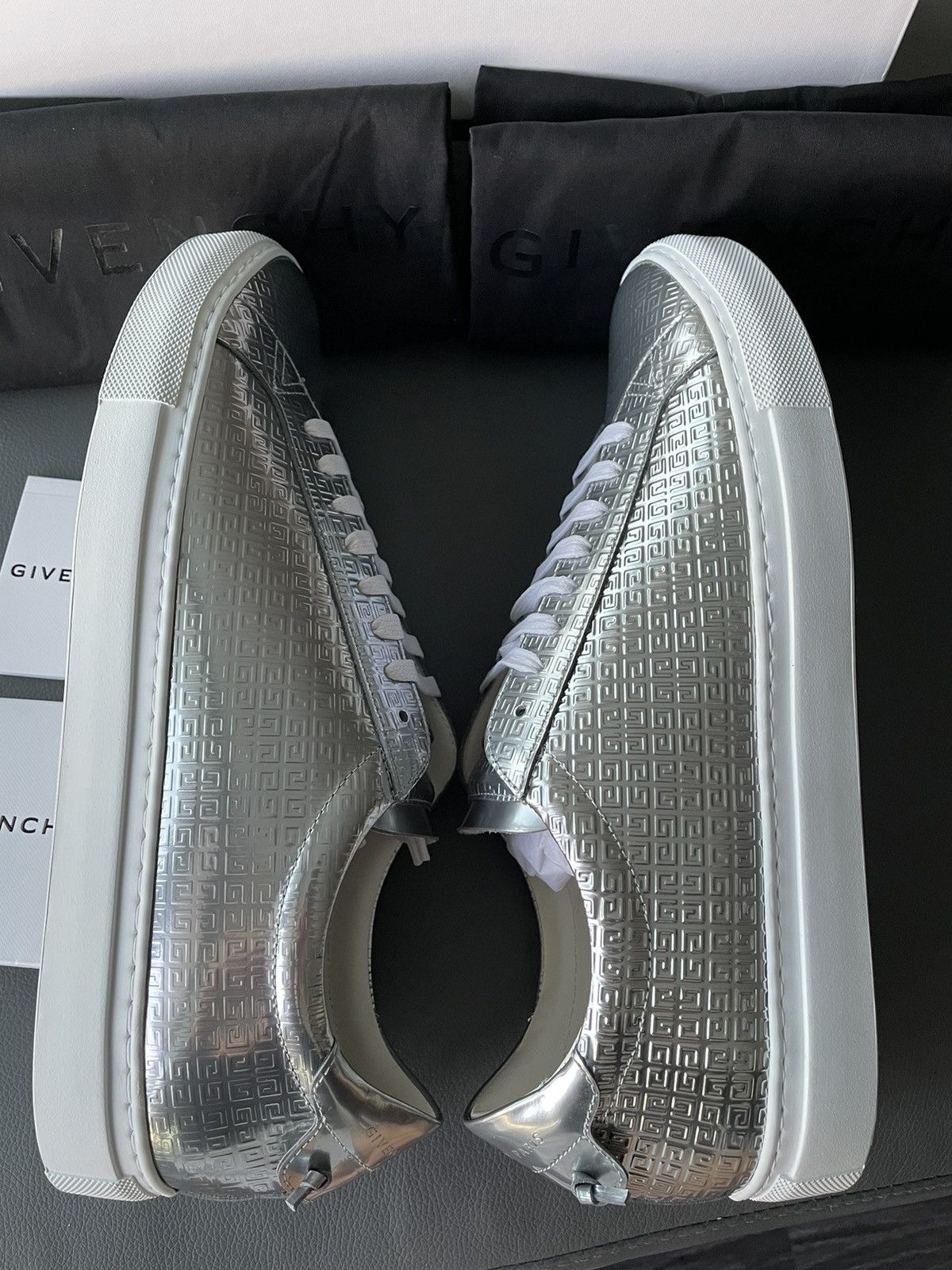 Givenchy Rare Limited Brand New Runway Logo Monogram Leather Sneaker Size US 10.5 / EU 43-44 - 2 Thumbnail