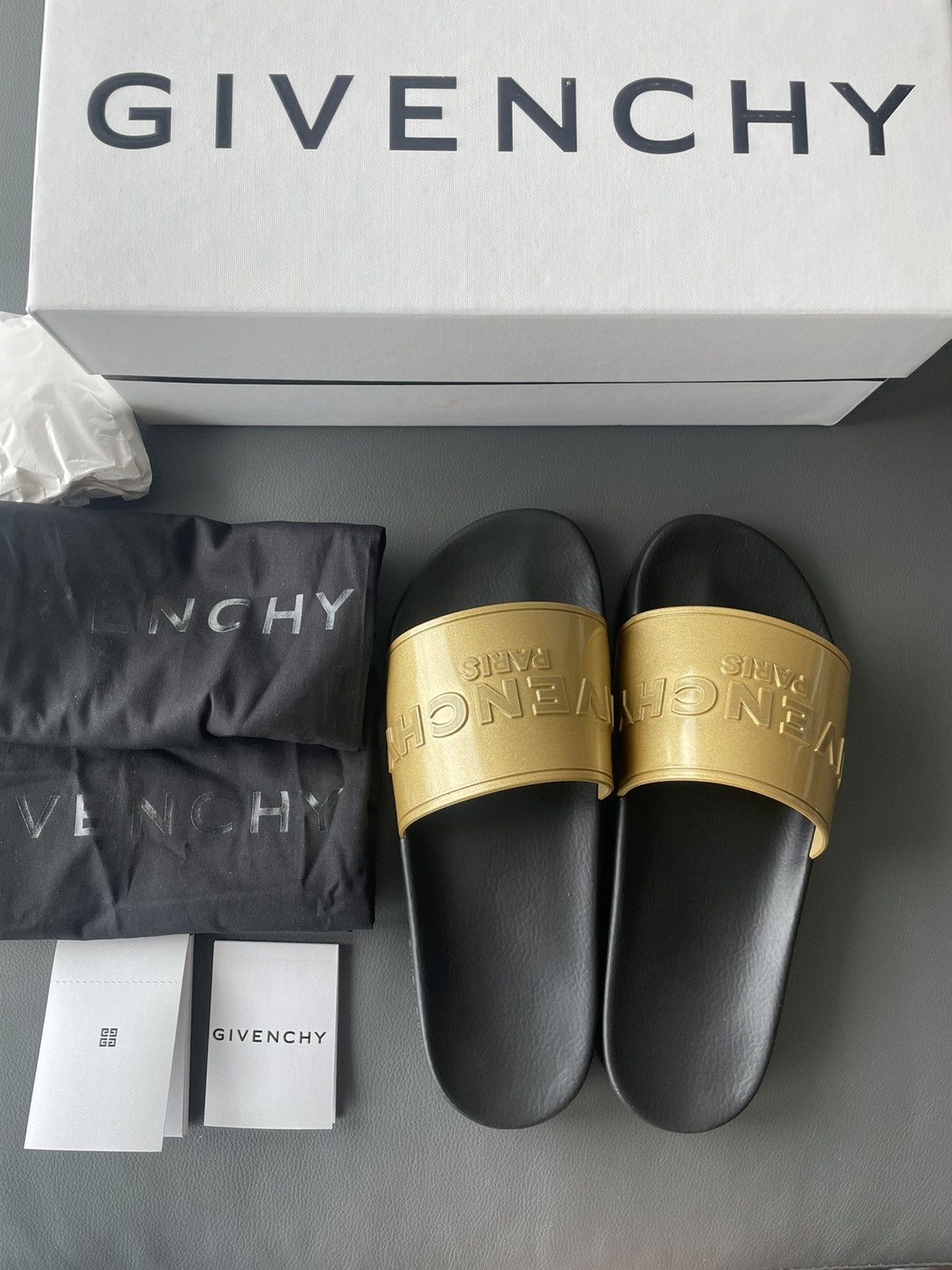 Runway Limited Iconic BrandNew Givenchy Logo Slipper Slides