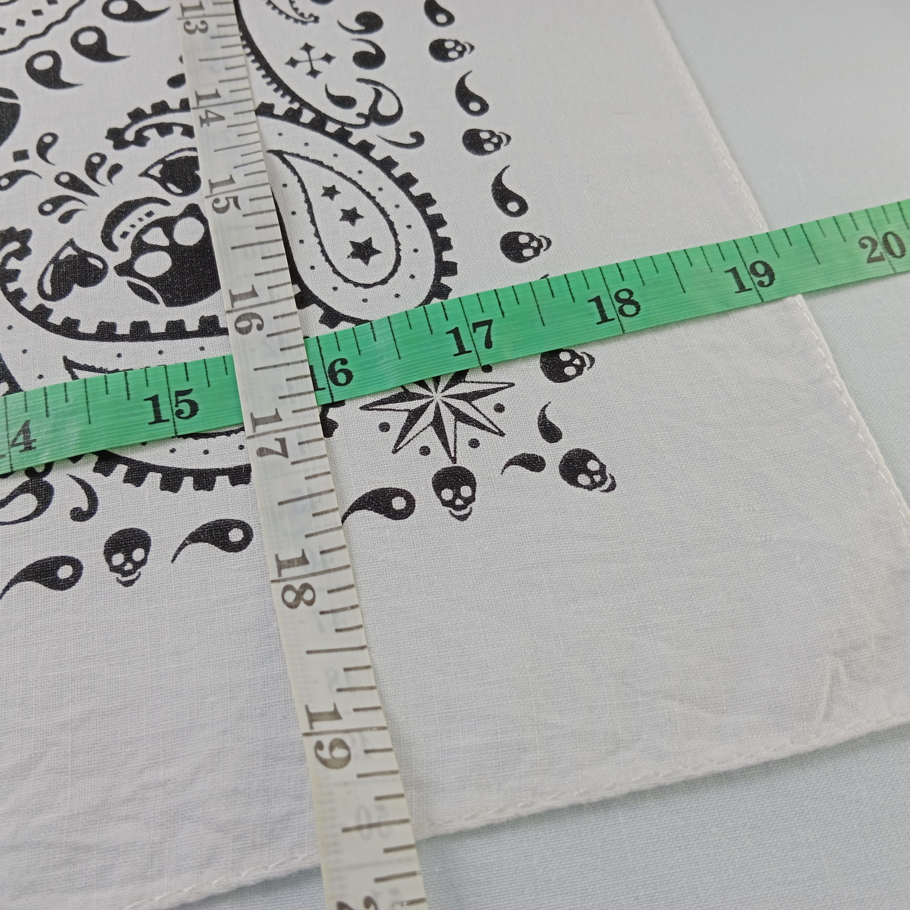 Other skull bandana handkerchief neckerchief scarf Size ONE SIZE - 9 Thumbnail