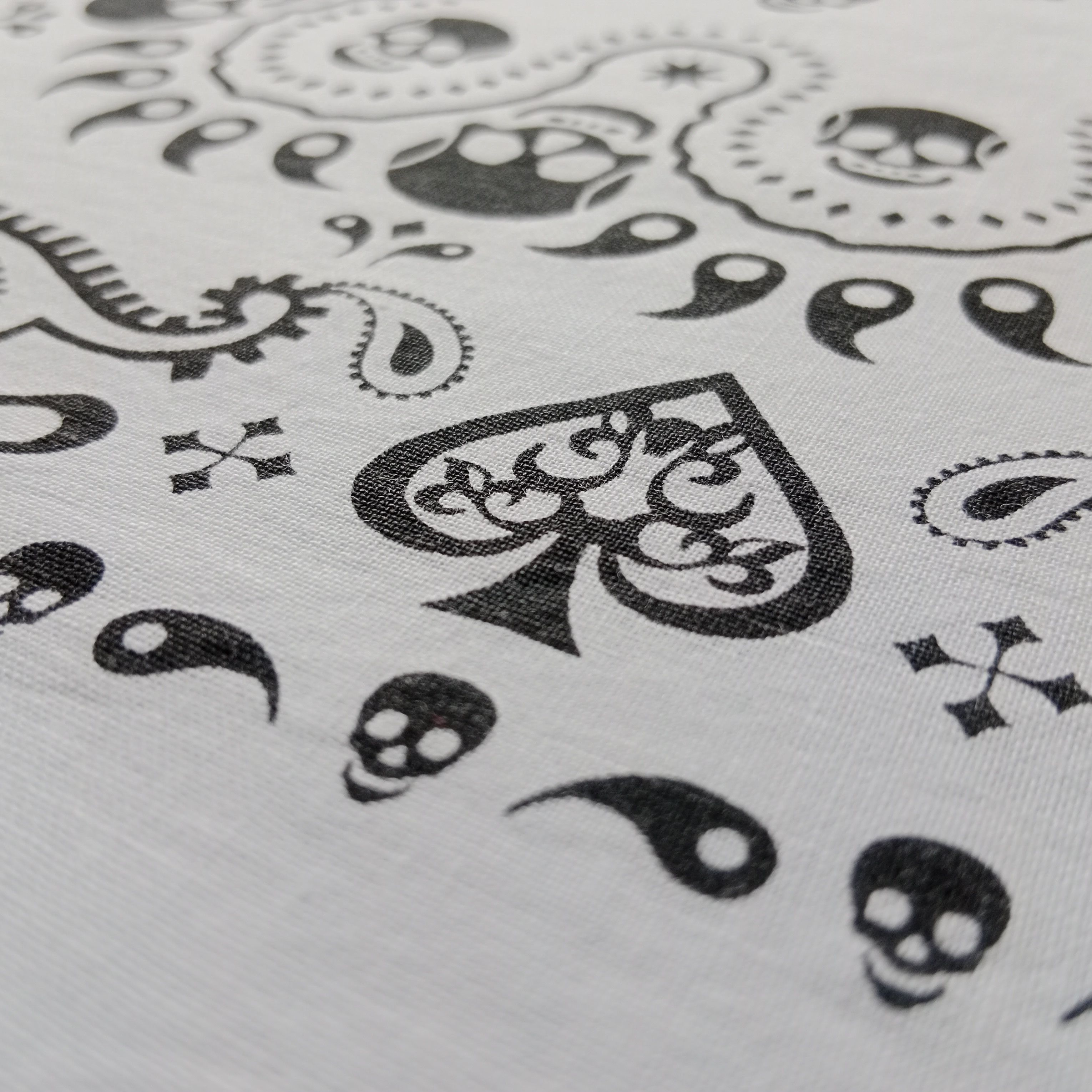 Other skull bandana handkerchief neckerchief scarf Size ONE SIZE - 7 Thumbnail