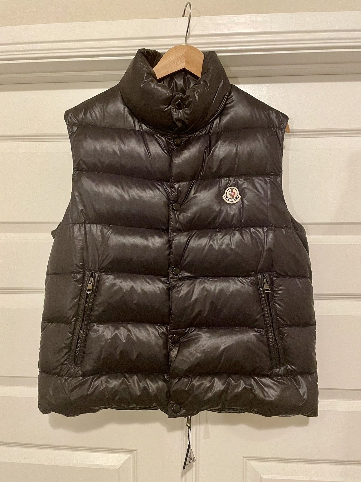 Moncler 🔥 MONCLER Navy Tib Down Gilet Vest Size 5 Size US XXL / EU 58 / 5 - 1 Thumbnail