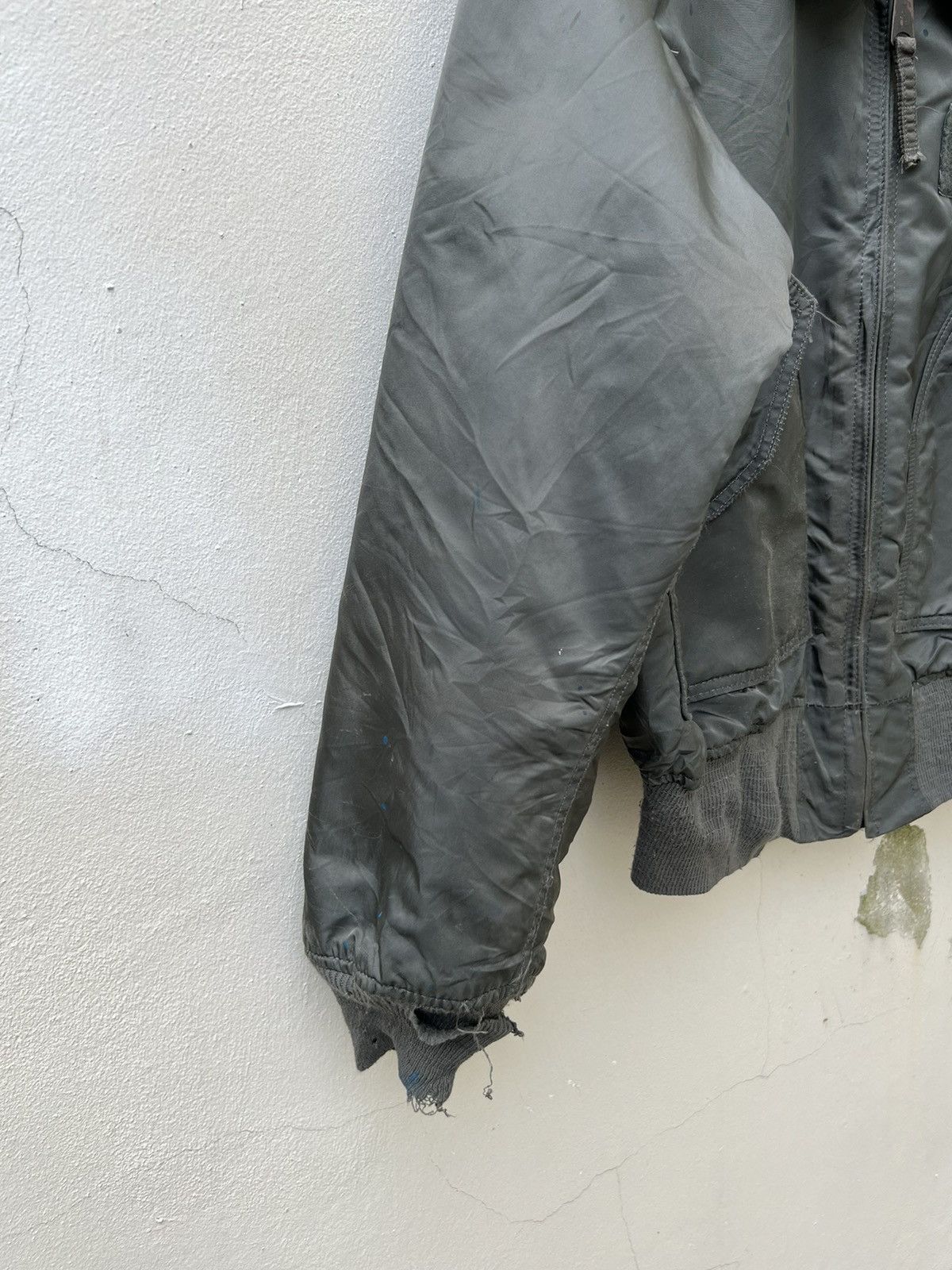 Alpha Industries × Vintage VTG 90s Alpha Industries Rips Paints Trashed CWU-45/P Jacket Size US M / EU 48-50 / 2 - 7 Thumbnail