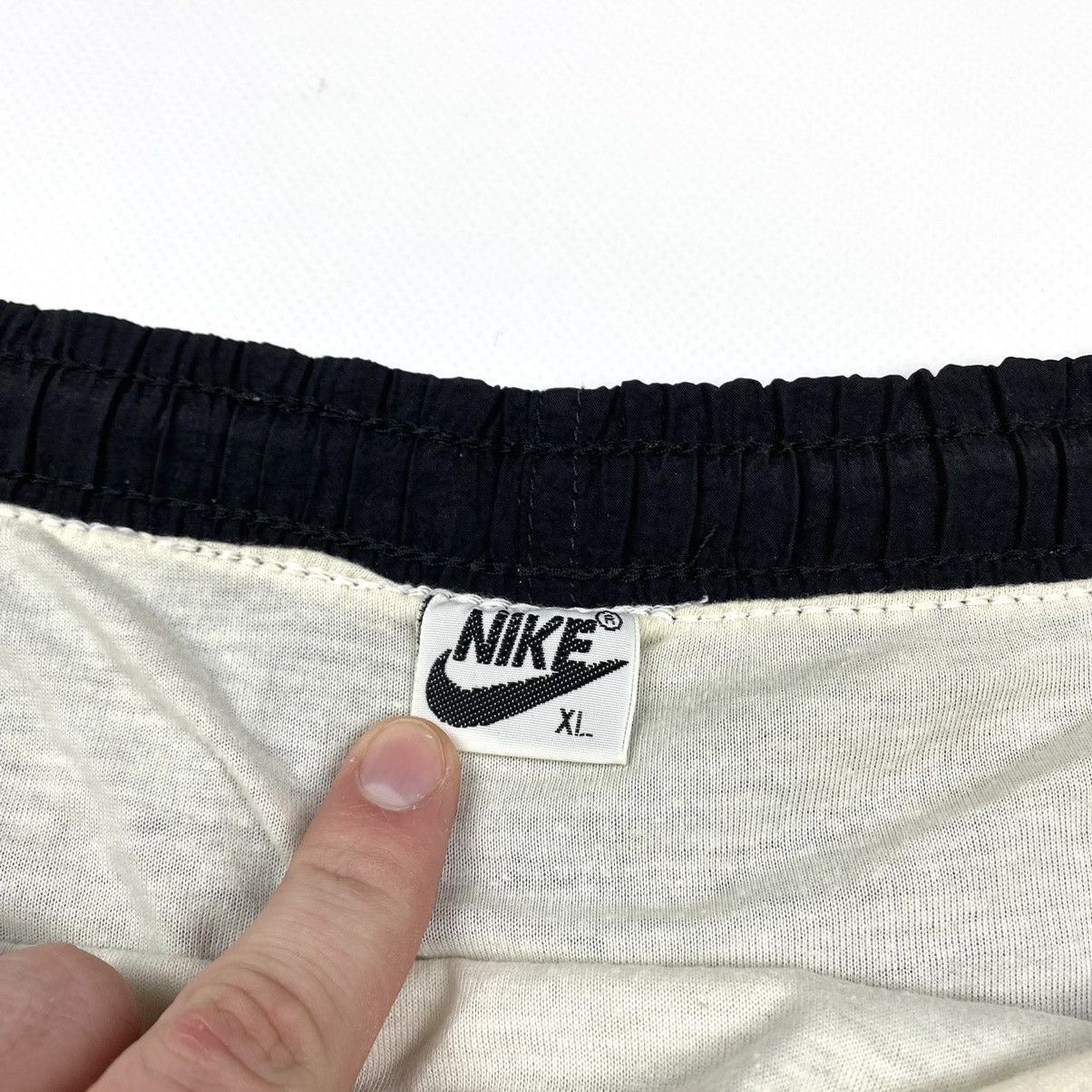 Nike × Vintage Y2K 80’s Vintage Nike Shorts Big Logo Travis Scott Style ACG Size US 36 / EU 52 - 8 Thumbnail