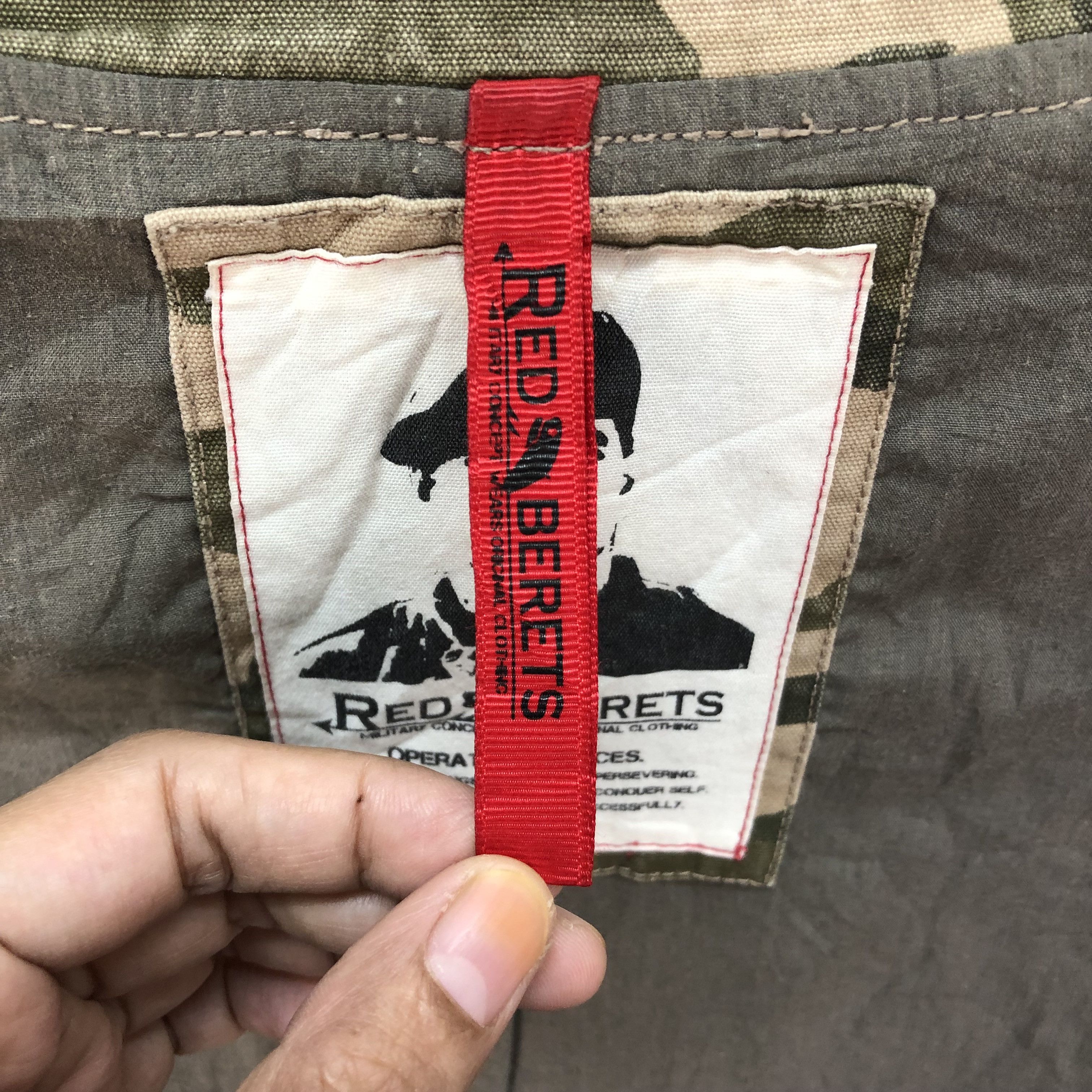 Japanese Brand RED BERETS Military Concept Wears Camo Vest #4873-37 Size US XL / EU 56 / 4 - 11 Thumbnail