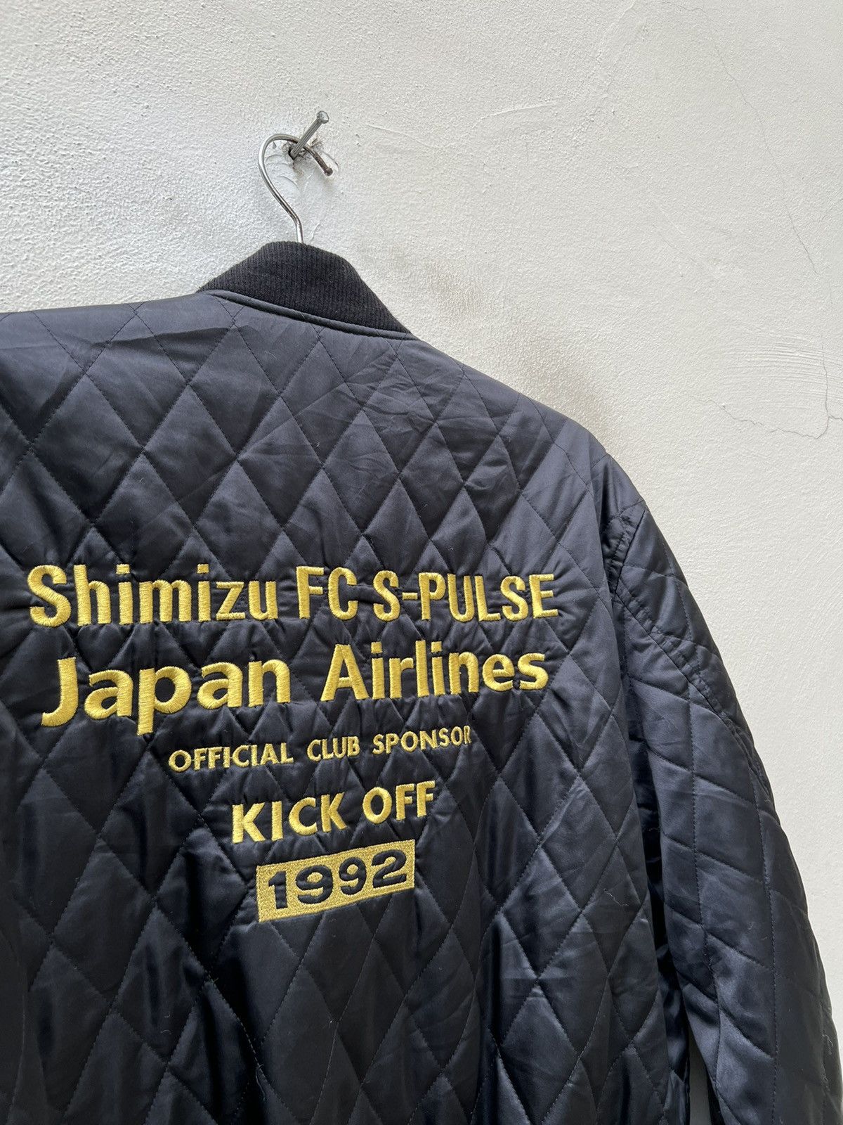 Vintage VTG 1992 Japan Airlines Shizumu S-Pulse KickOff Quilt Bomber Size US L / EU 52-54 / 3 - 3 Thumbnail
